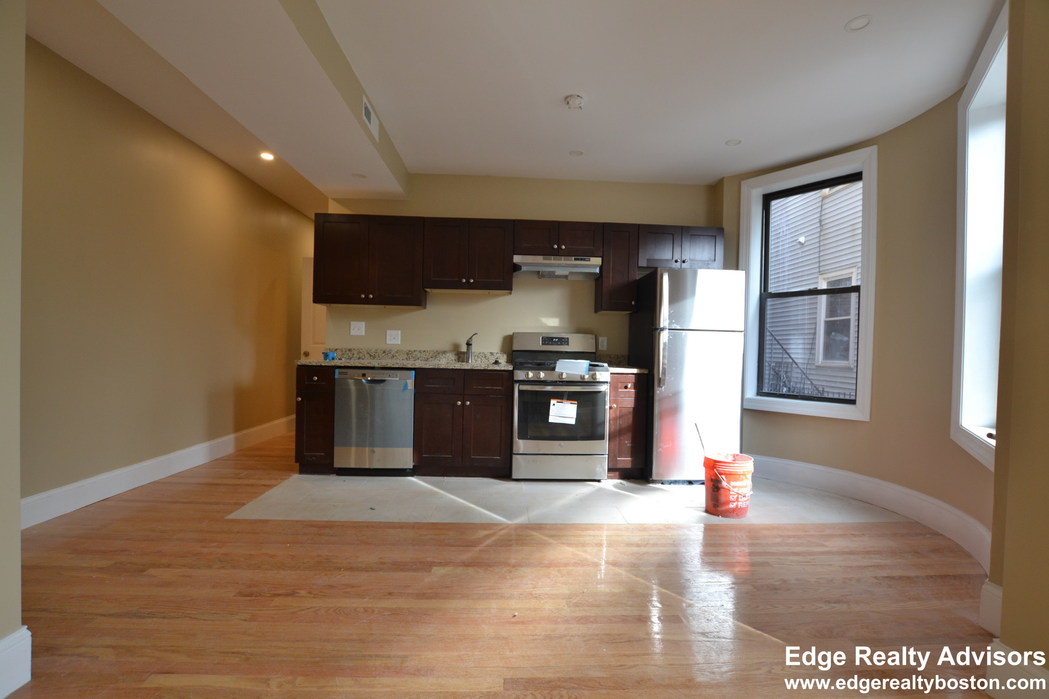2 bed, 1 bath apartment for rent at 17 Highgate St Unit 2, Allston — photo 1 of 10