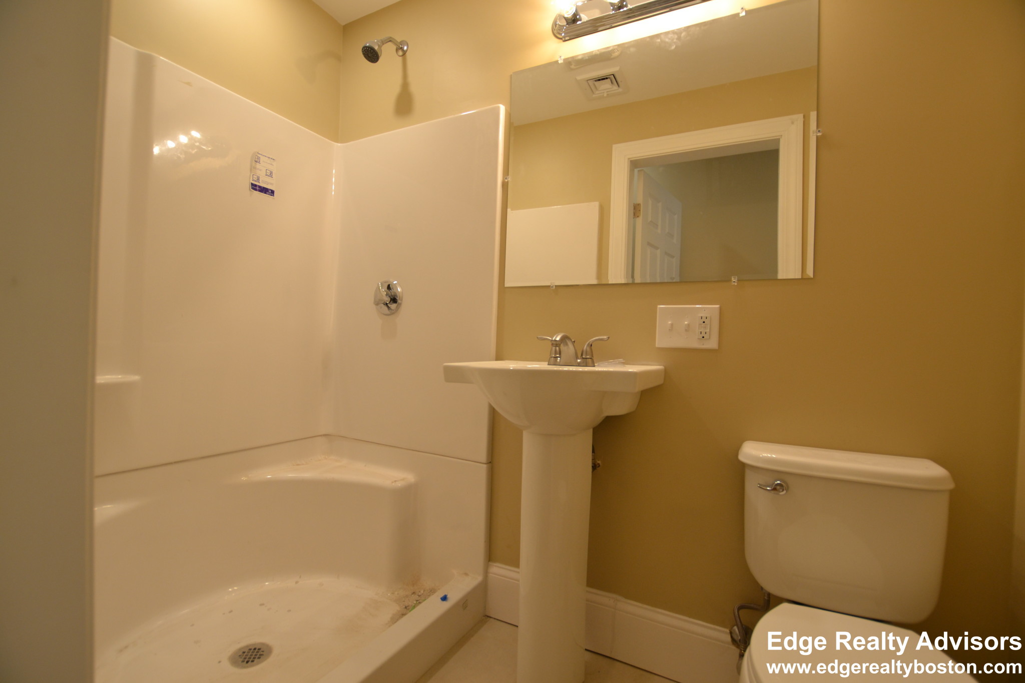 2 bed, 1 bath apartment for rent at 17 Highgate St Unit 2, Allston — photo 5 of 10