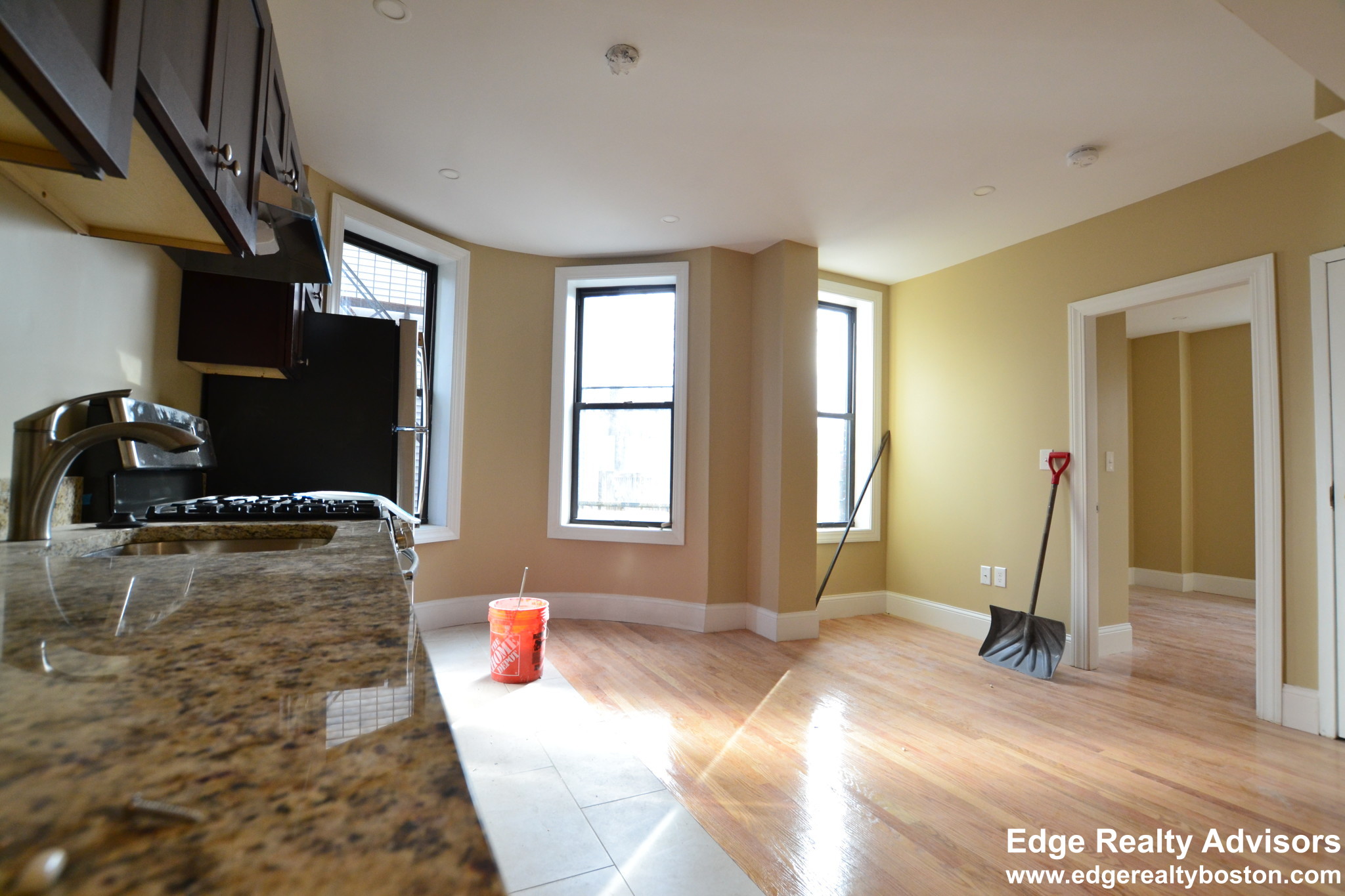 2 bed, 1 bath apartment for rent at 17 Highgate St Unit 2, Allston — photo 2 of 10