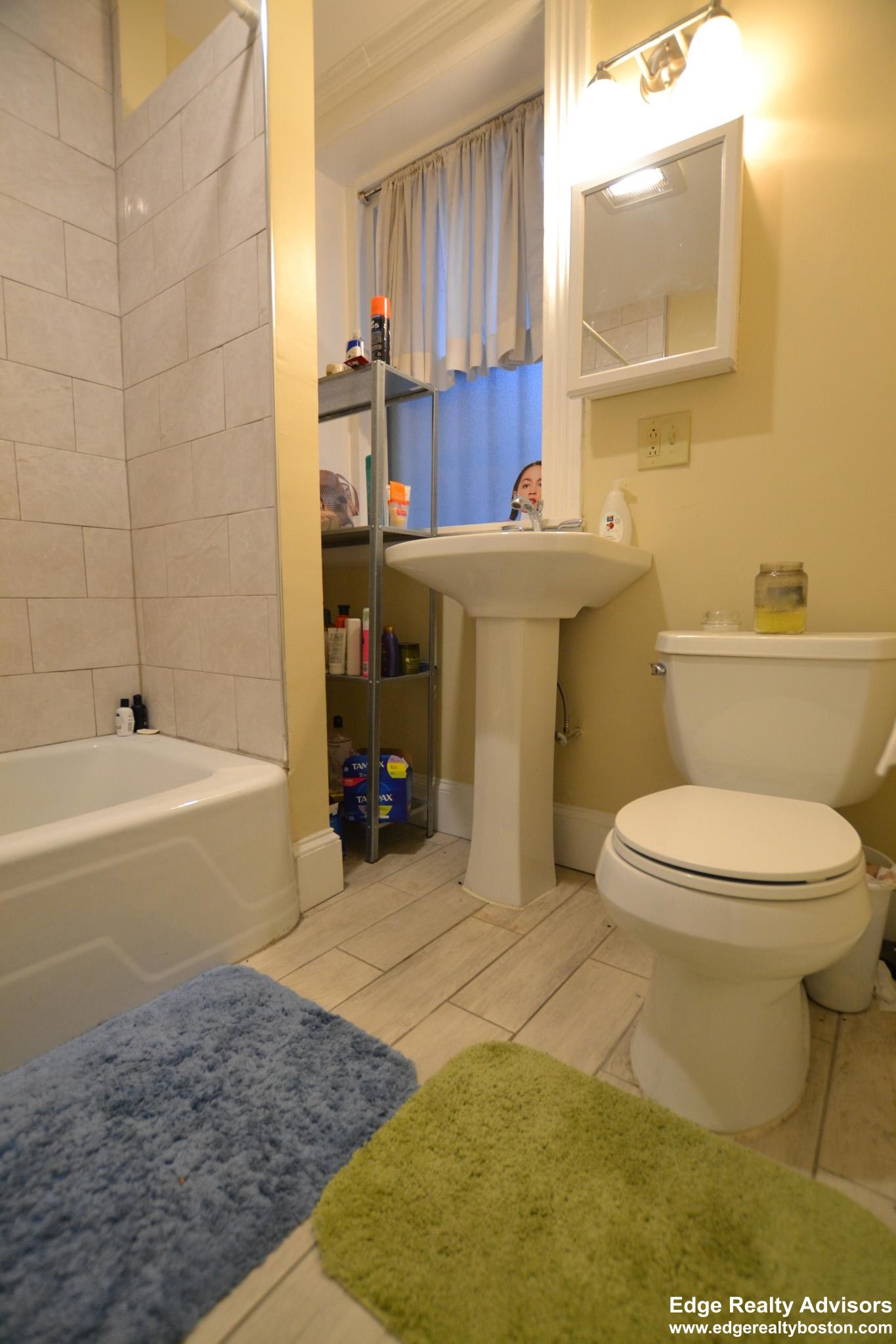 1719 Commonwealth Ave, Brighton