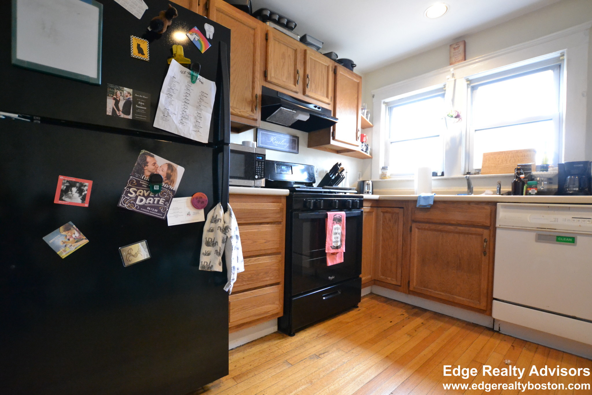 3 bed, 1 bath apartment for rent at 7 Dickinson Rd, Brighton — photo 3 of 8
