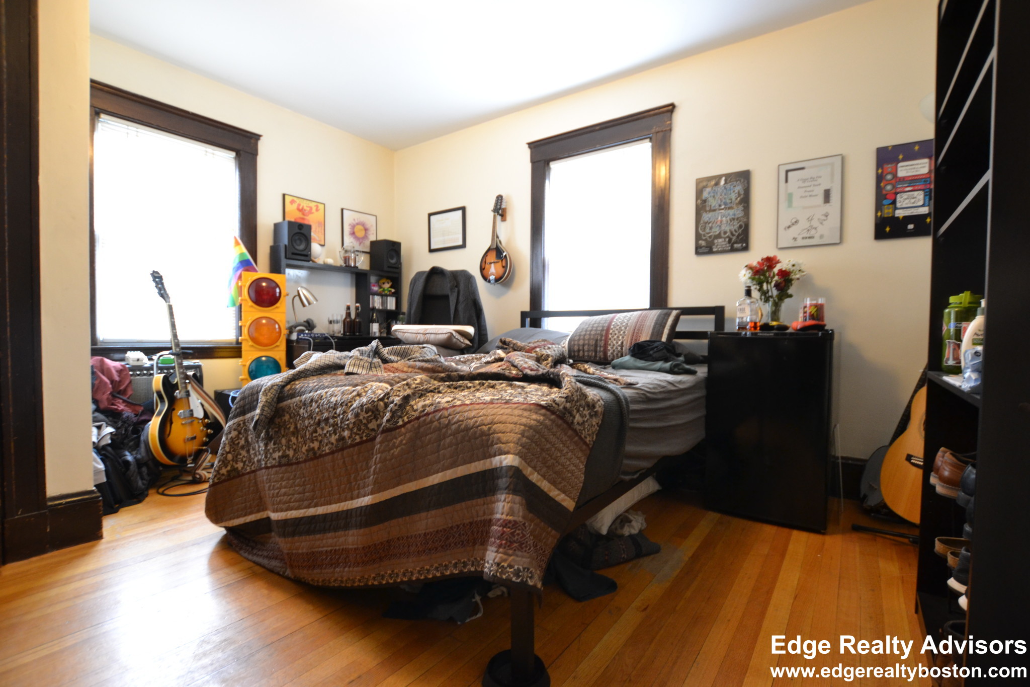 3 bed, 1 bath apartment for rent at 7 Dickinson Rd, Brighton — photo 7 of 8