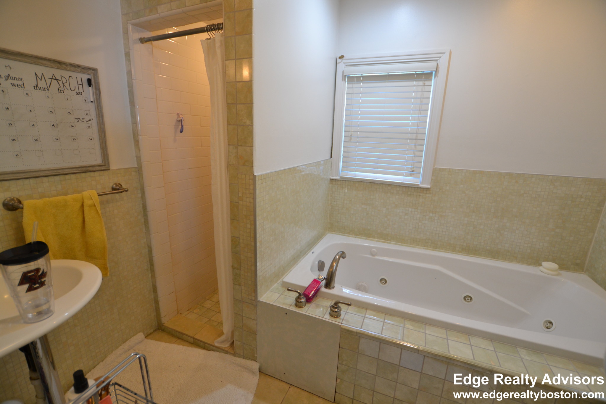 3 bed, 2 bath apartment for rent at 59 Goodenough St Unit 1, Brighton — photo 7 of 9