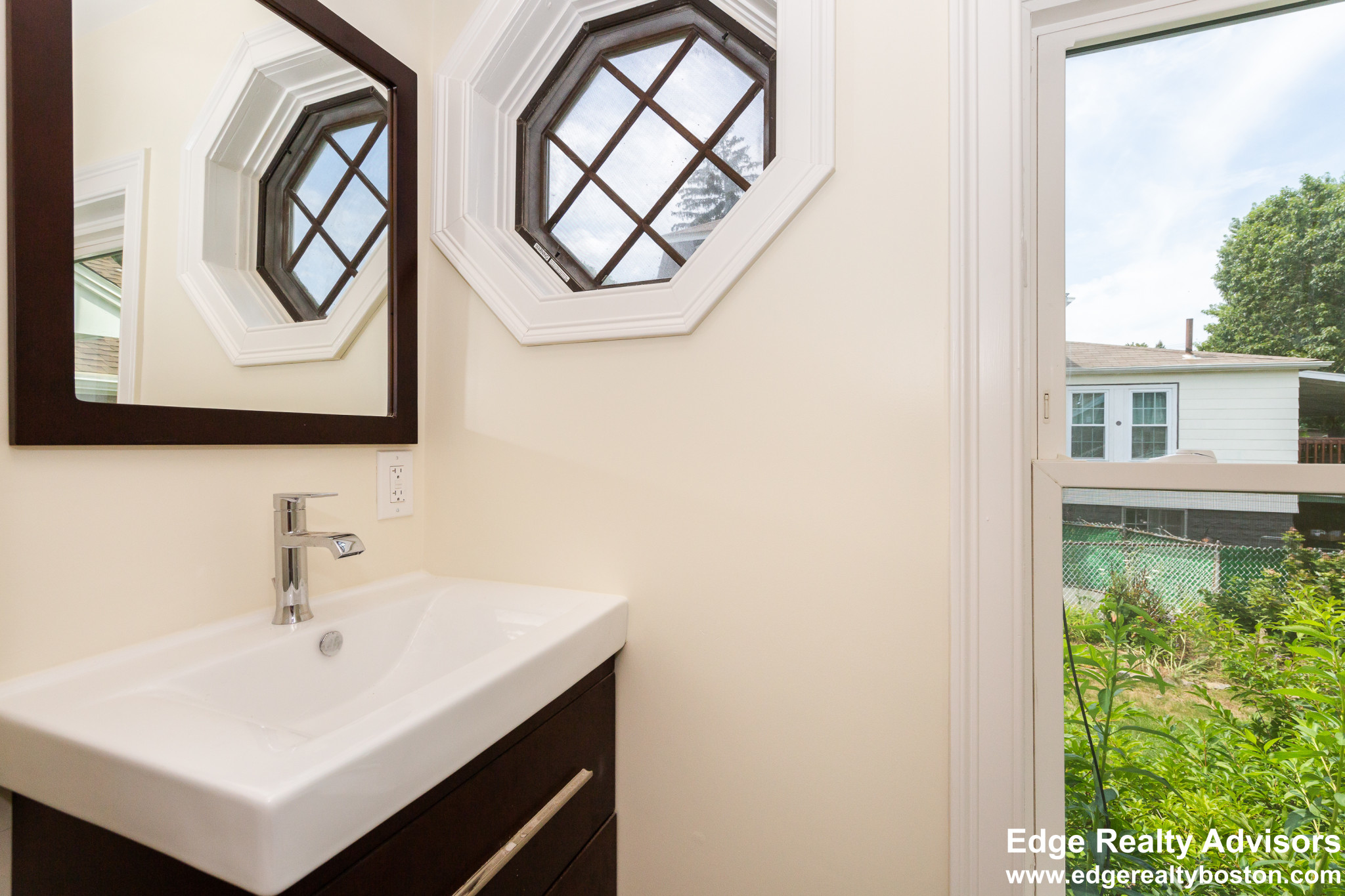 4 bed, 2.5 bath apartment for rent at 77 Orchard St Unit 1, Malden — photo 11 of 40