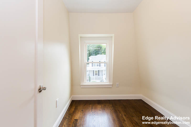4 bed, 2.5 bath apartment for rent at 77 Orchard St Unit 1, Malden — photo 28 of 40