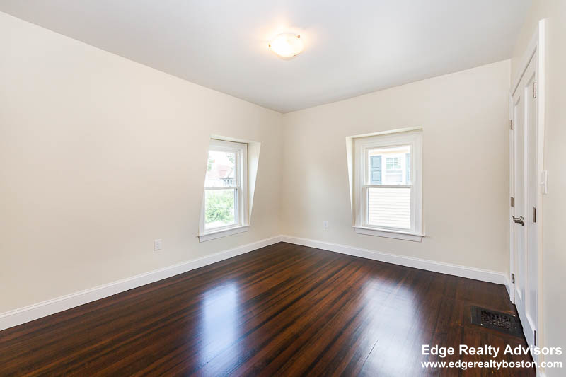 4 bed, 2.5 bath apartment for rent at 77 Orchard St Unit 1, Malden — photo 37 of 40