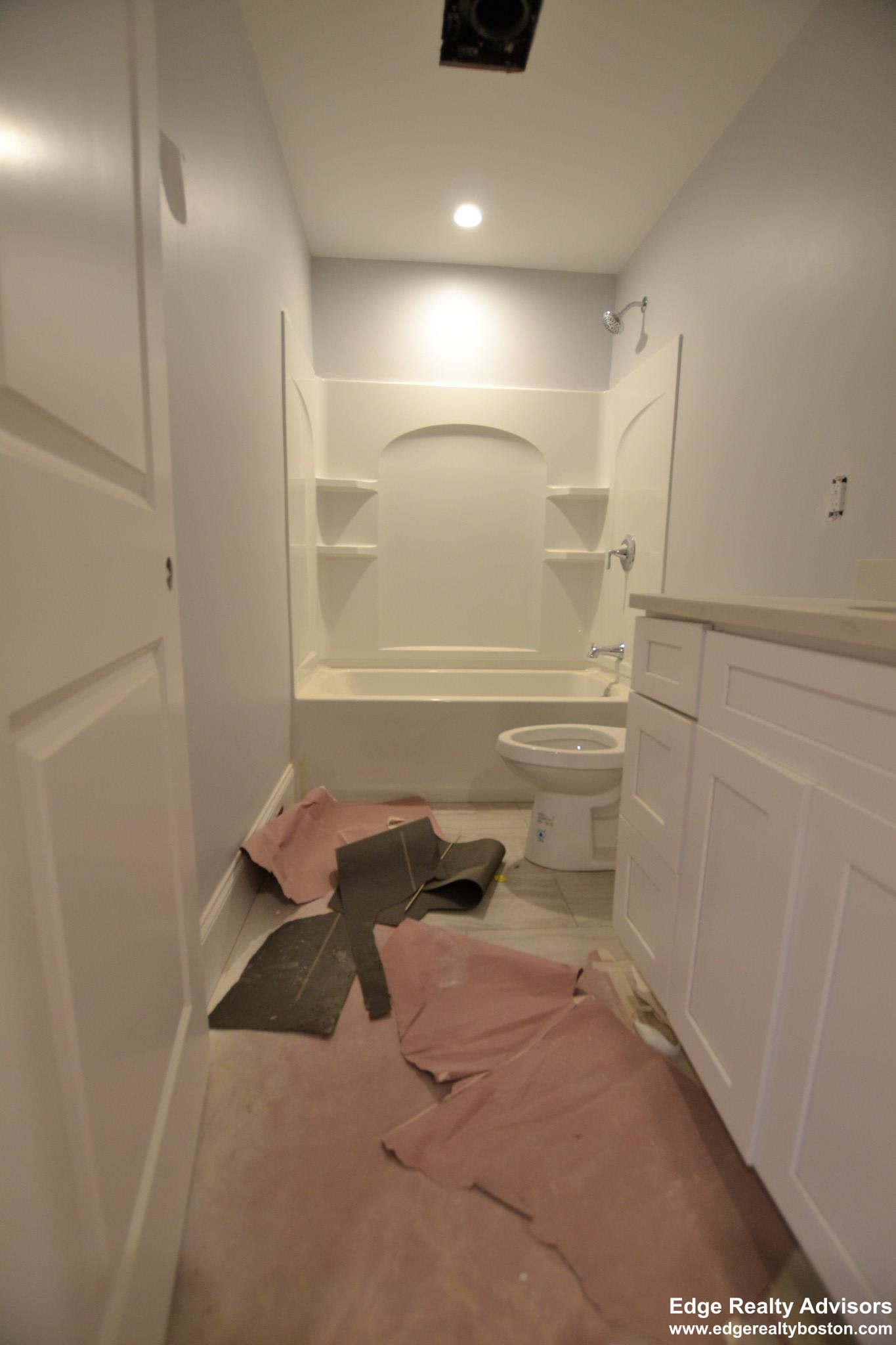 5 bed, 3 bath apartment for rent at 28 Bothwell Rd Unit 2, Brighton — photo 11 of 12