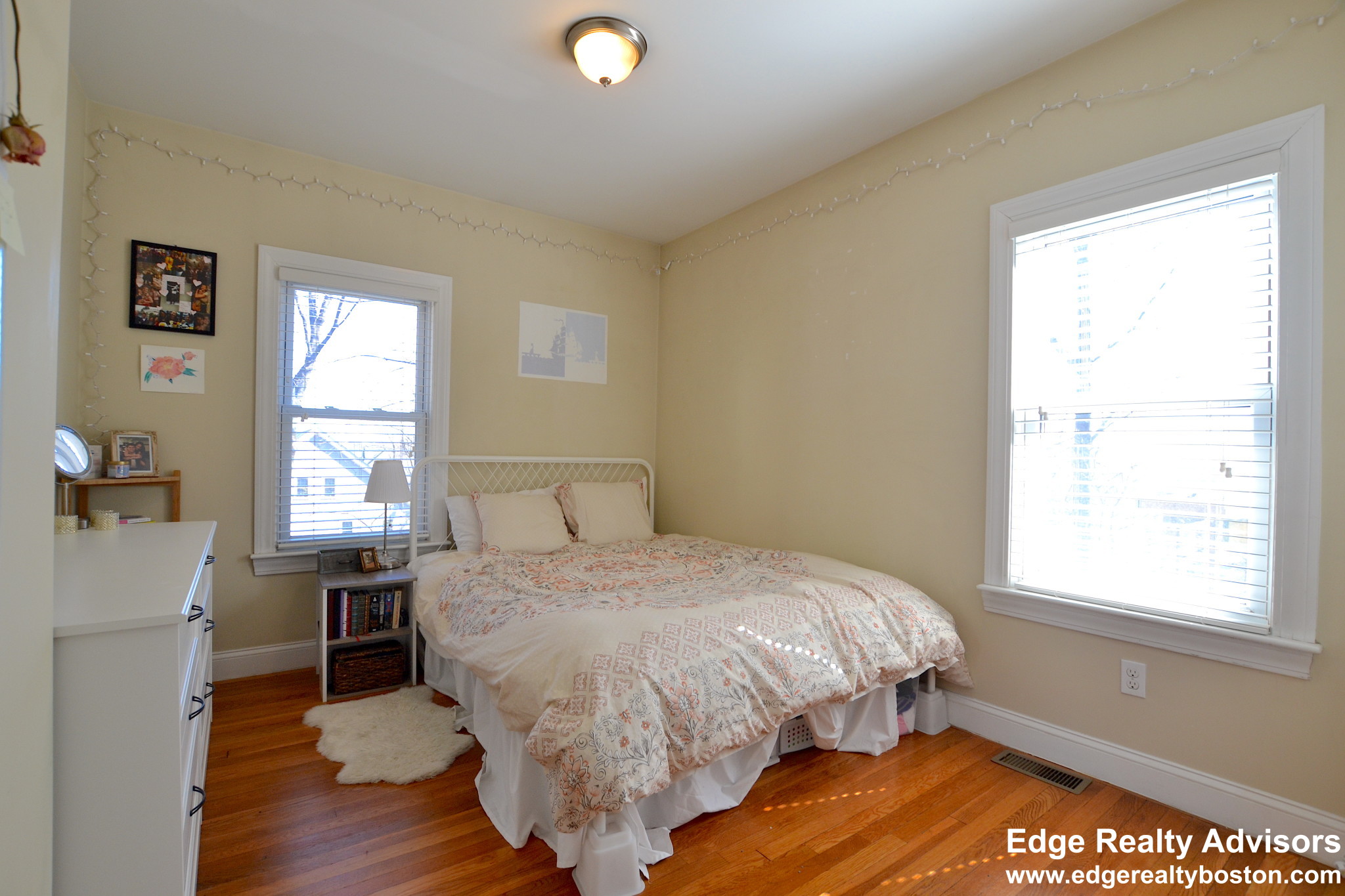 3 bed, 2 bath apartment for rent at 63 Dunboy St Unit 1, Brighton — photo 5 of 9