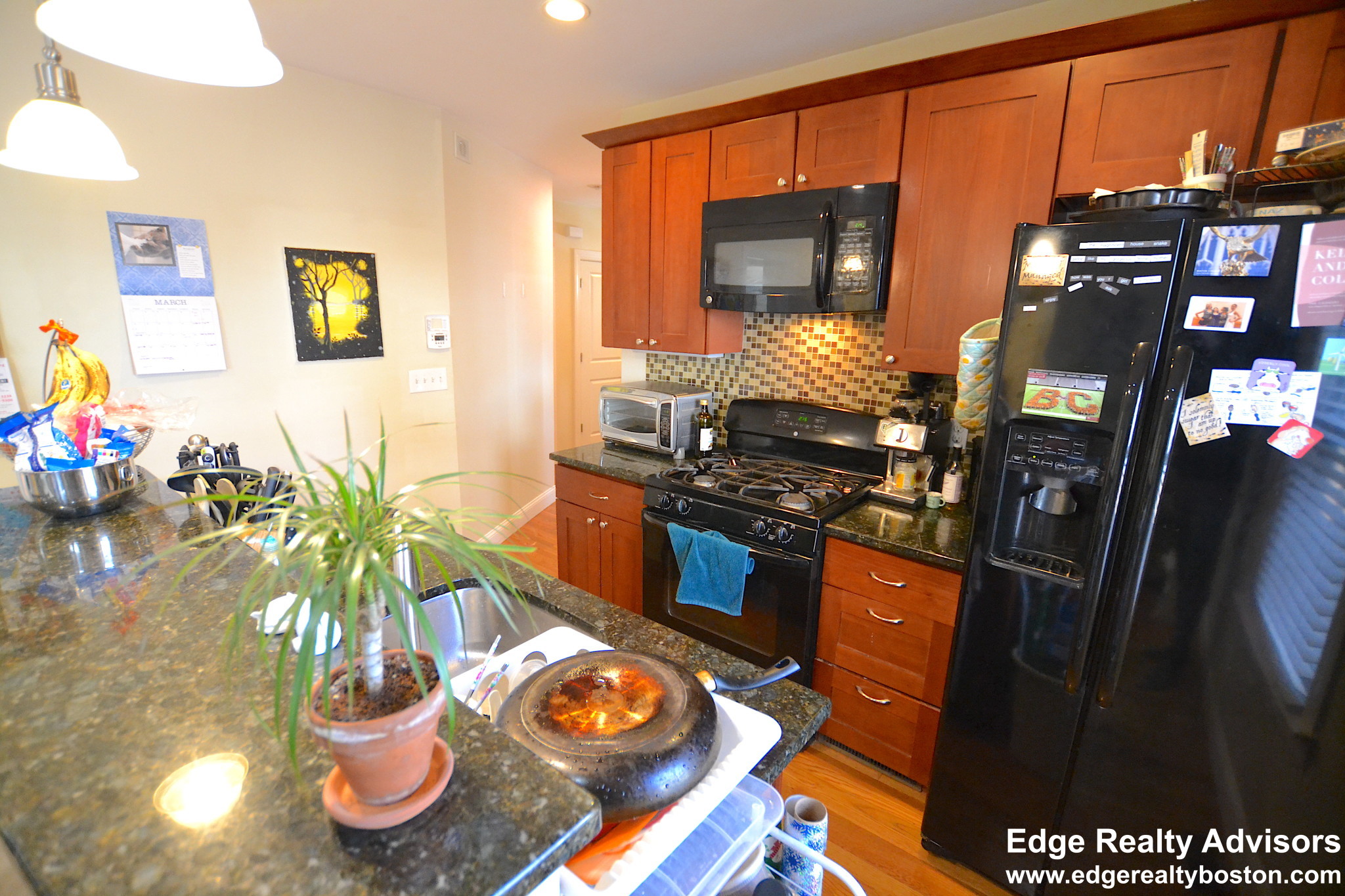 3 bed, 2 bath apartment for rent at 63 Dunboy St Unit 1, Brighton — photo 2 of 9