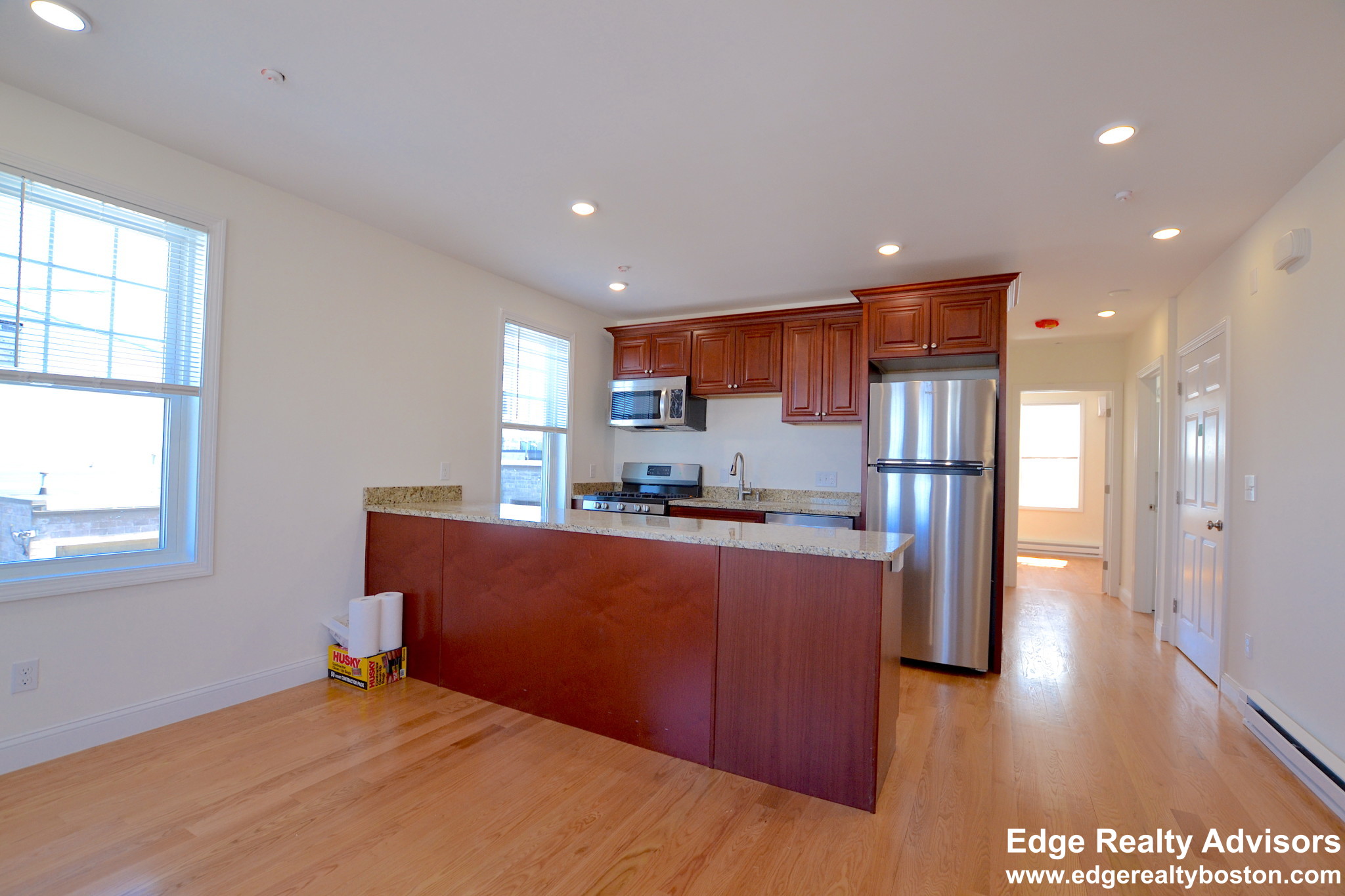 11 Sawyer Ter, Allston