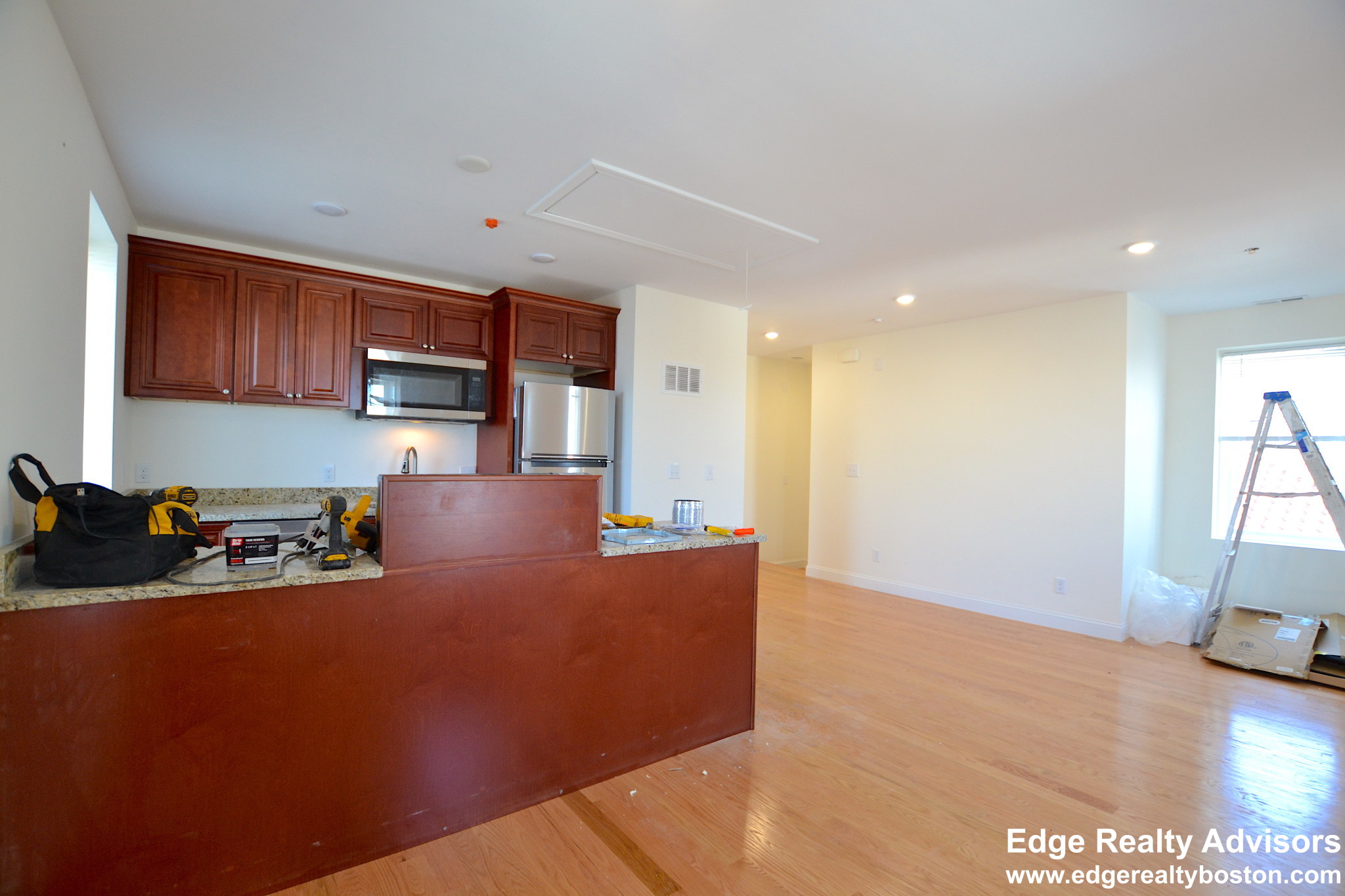 2 bed, 2 bath apartment for rent at 15 Sawyer Ter Unit 3, Allston — photo 3 of 8