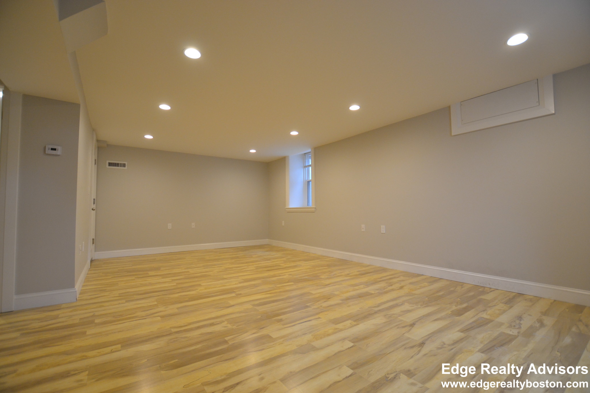 5 bed, 3 bath apartment for rent at 135 Summer St Unit 1, Watertown — photo 13 of 13