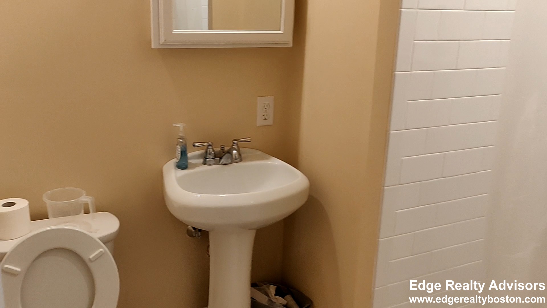 6 bed, 3 bath apartment for rent at 11 Glenley Ter Unit 1, Brighton — photo 11 of 11