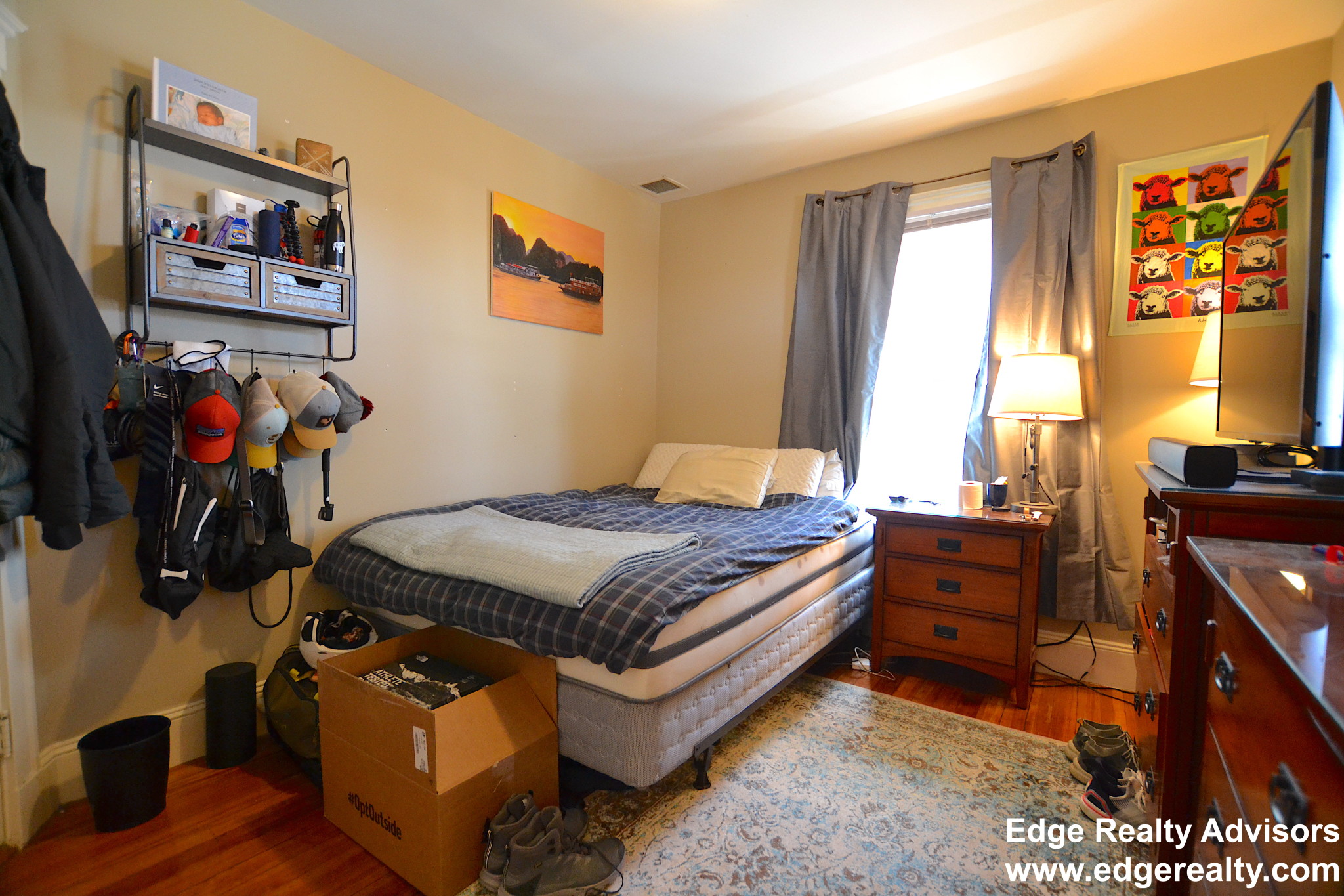 5 bed, 2 bath apartment for rent at 11 Boulevard Ter Unit 1, Brighton — photo 6 of 12