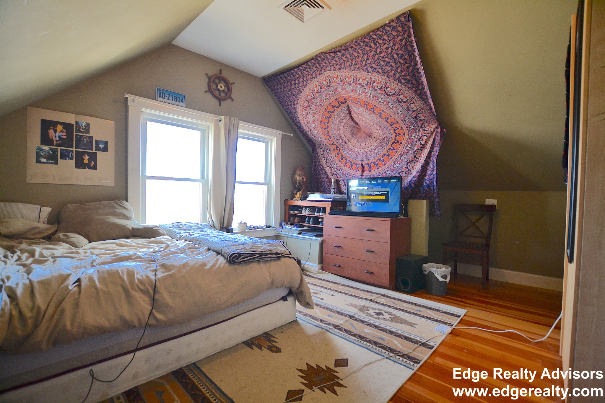 5 bed, 2 bath apartment for rent at 11 Boulevard Ter Unit 1, Brighton — photo 8 of 12