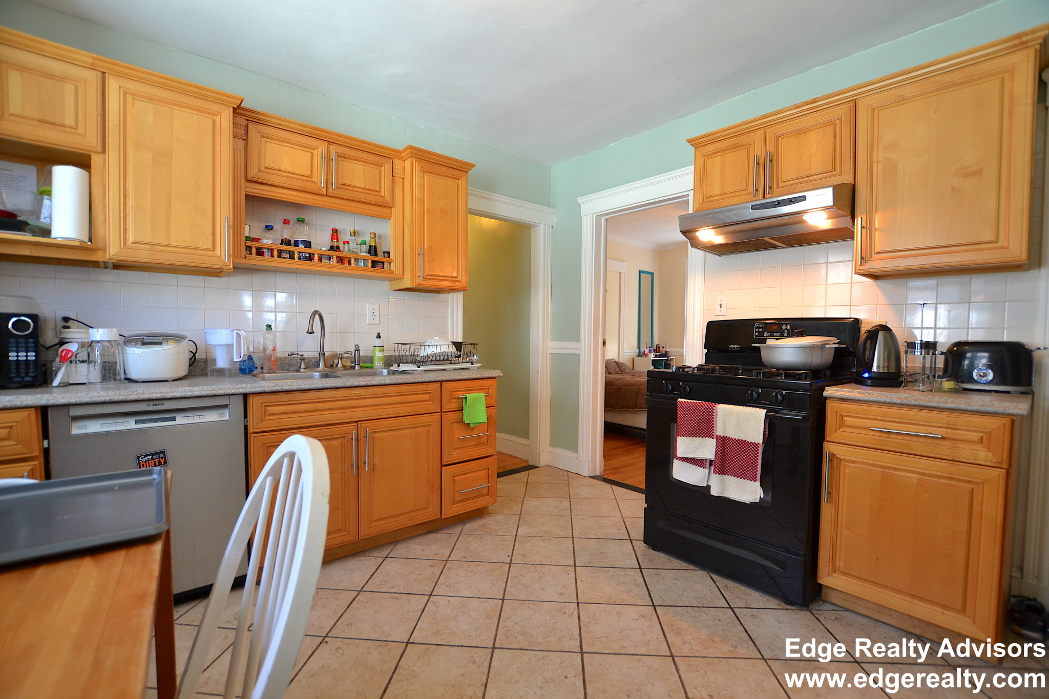 5 bed, 2 bath apartment for rent at 229 Harvard St Unit 1, Allston — photo 2 of 12