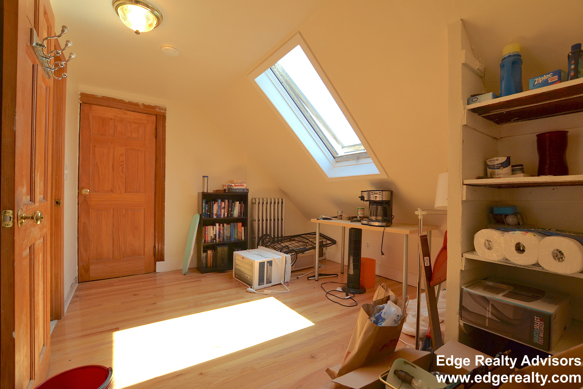 5 bed, 2 bath apartment for rent at 229 Harvard St Unit 1, Allston — photo 9 of 12