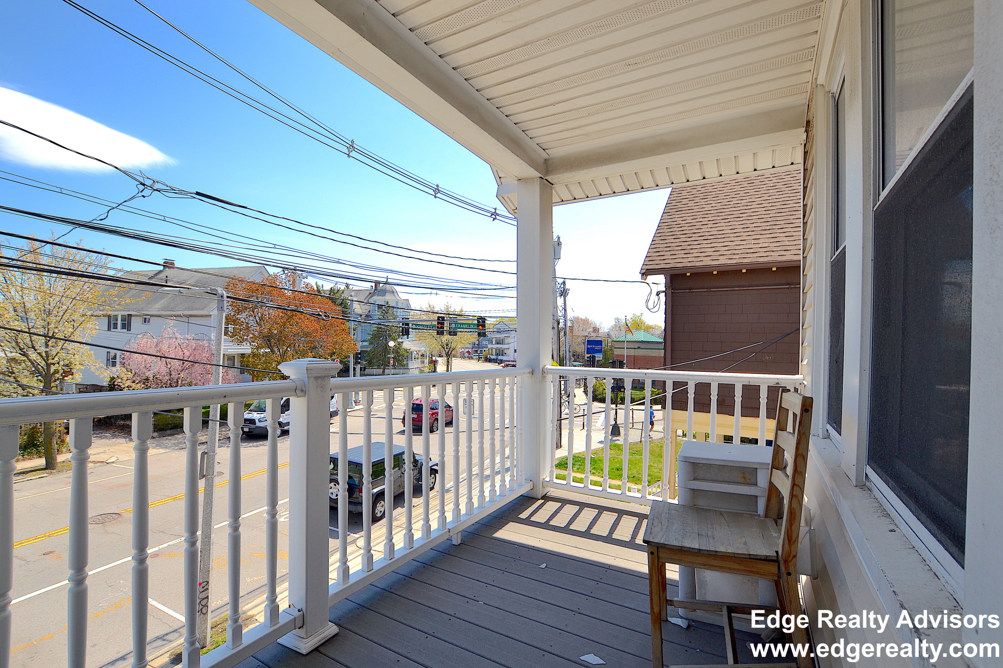 5 bed, 2 bath apartment for rent at 229 Harvard St Unit 1, Allston — photo 4 of 12