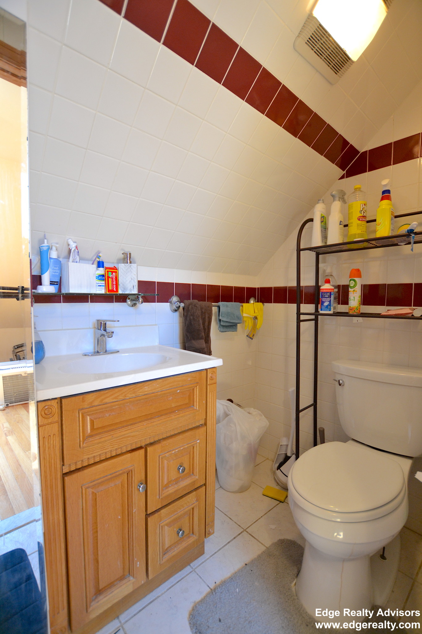 5 bed, 2 bath apartment for rent at 229 Harvard St Unit 1, Allston — photo 12 of 12