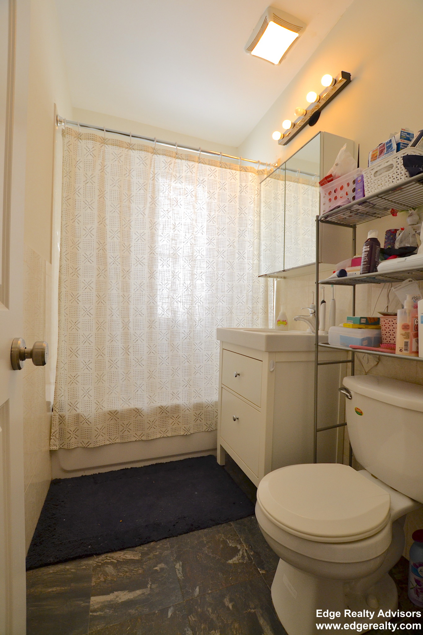 2 bed, 1 bath apartment for rent at 17 Lothian Rd Unit 6, Brighton — photo 11 of 12