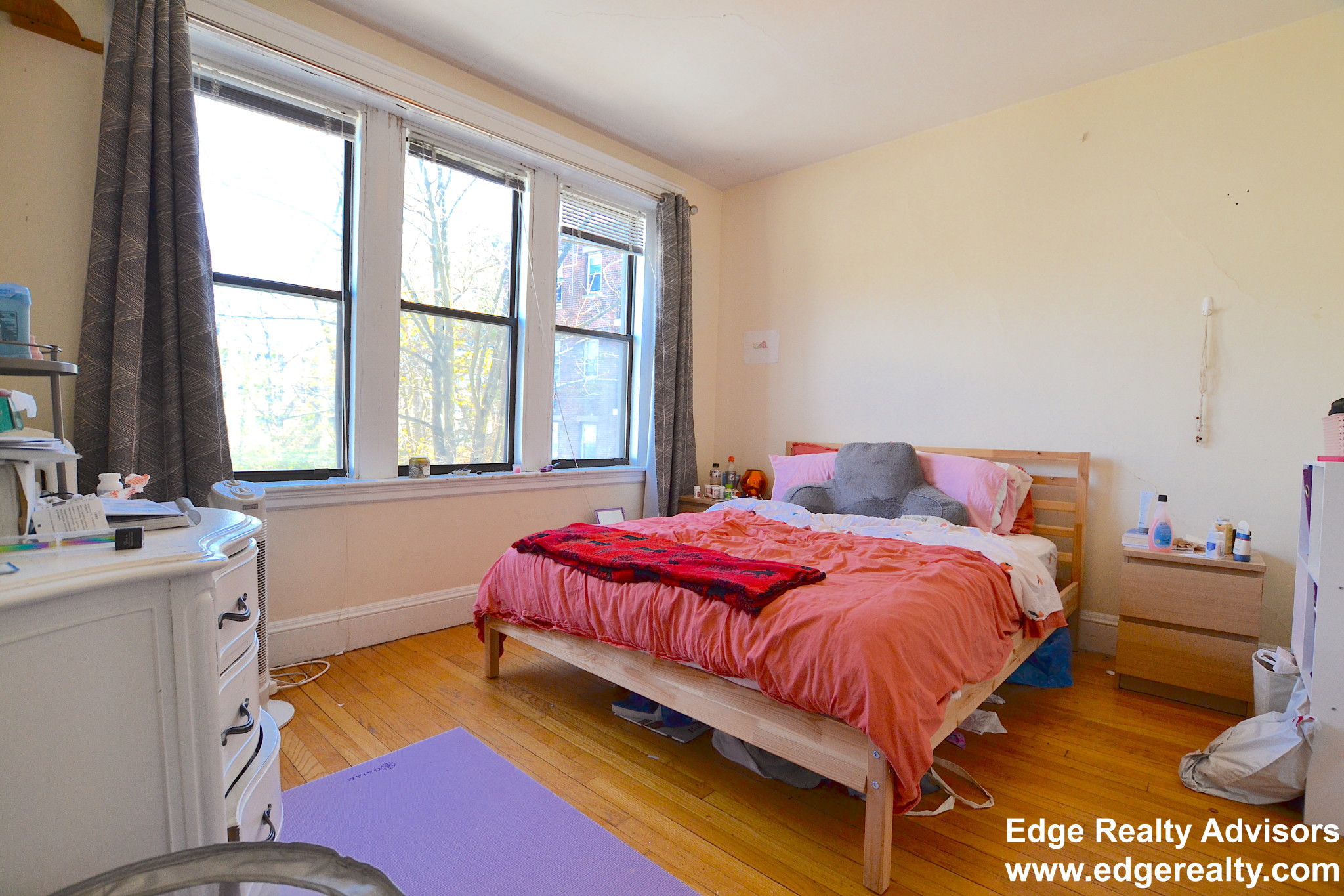 2 bed, 1 bath apartment for rent at 17 Lothian Rd Unit 6, Brighton — photo 5 of 12