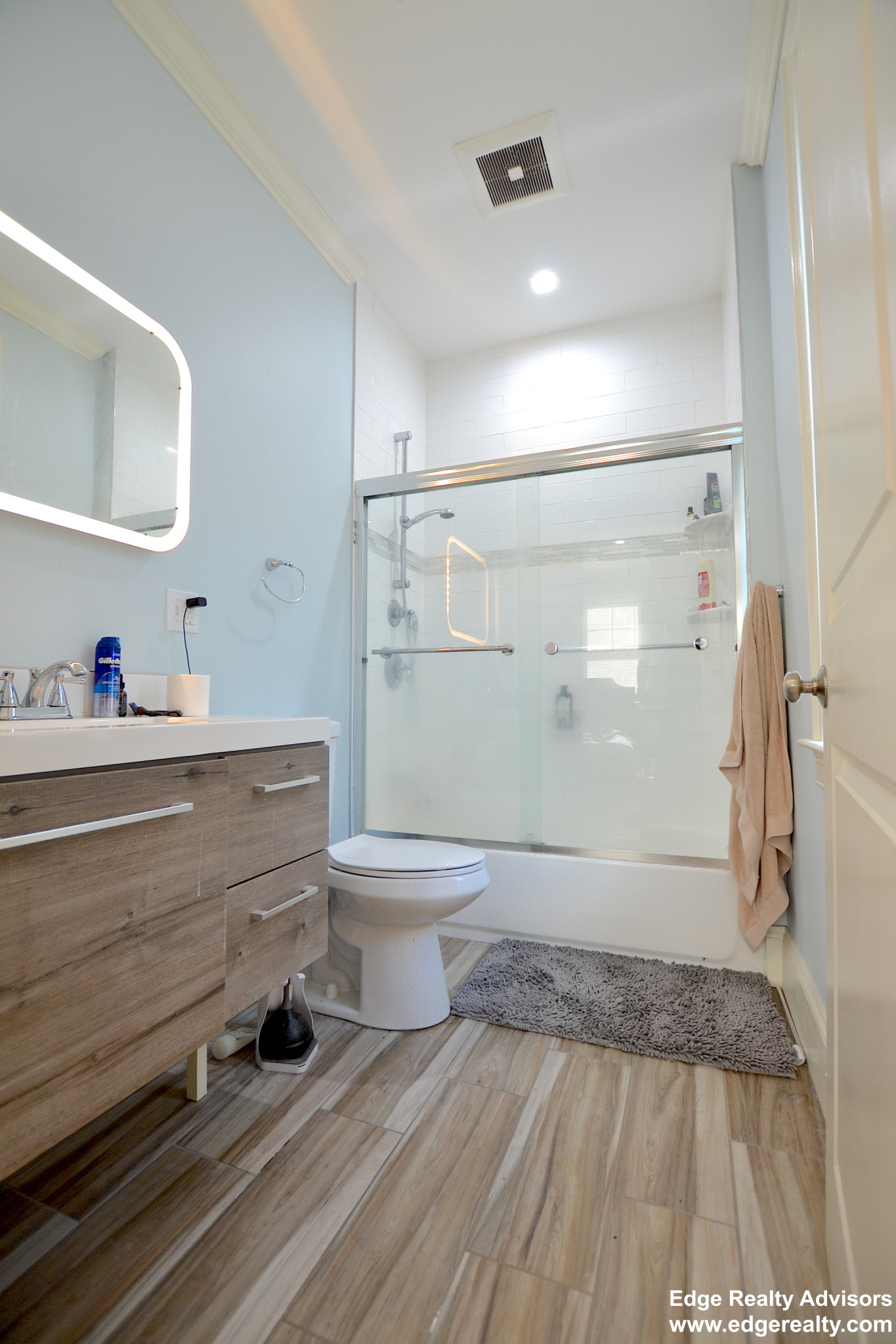 4 bed, 3.5 bath apartment for rent at 164 Bigelow St Unit 2, Brighton — photo 13 of 21