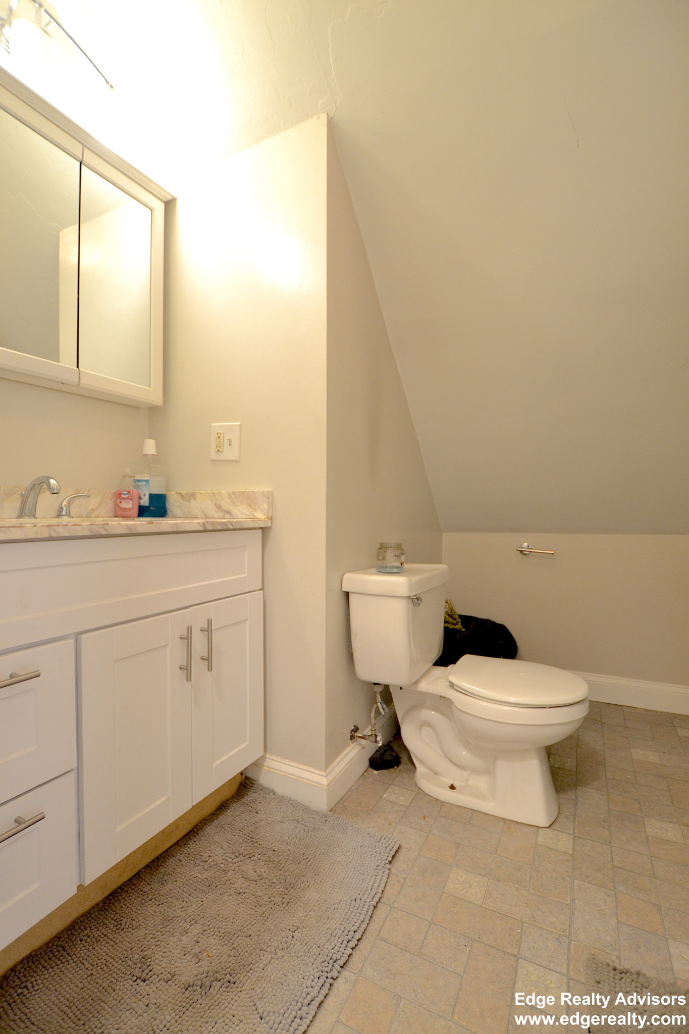 5 bed, 2 bath apartment for rent at 29 Etna St Unit 2, Brighton — photo 13 of 15