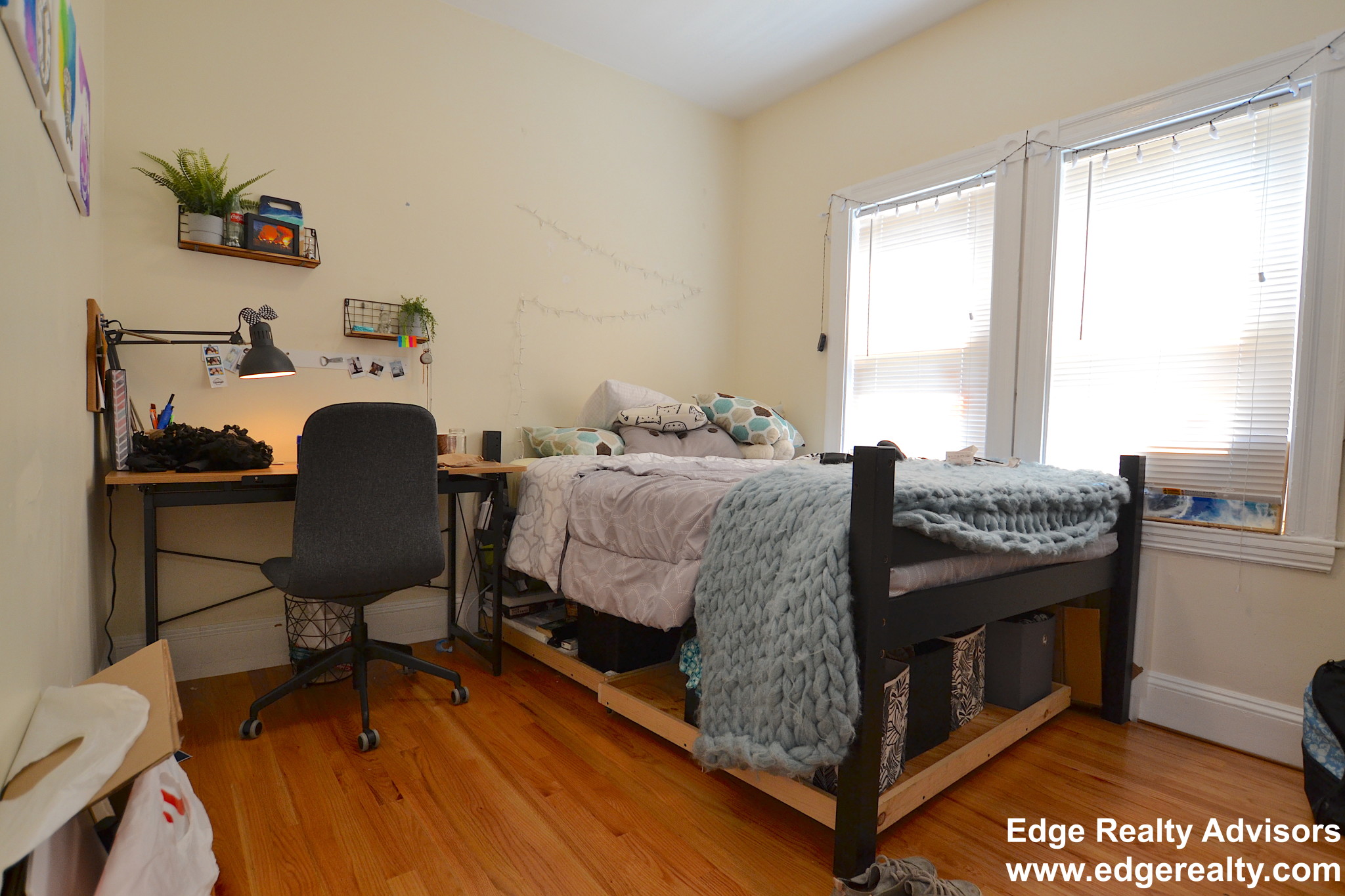 5 bed, 2 bath apartment for rent at 29 Etna St Unit 2, Brighton — photo 12 of 15