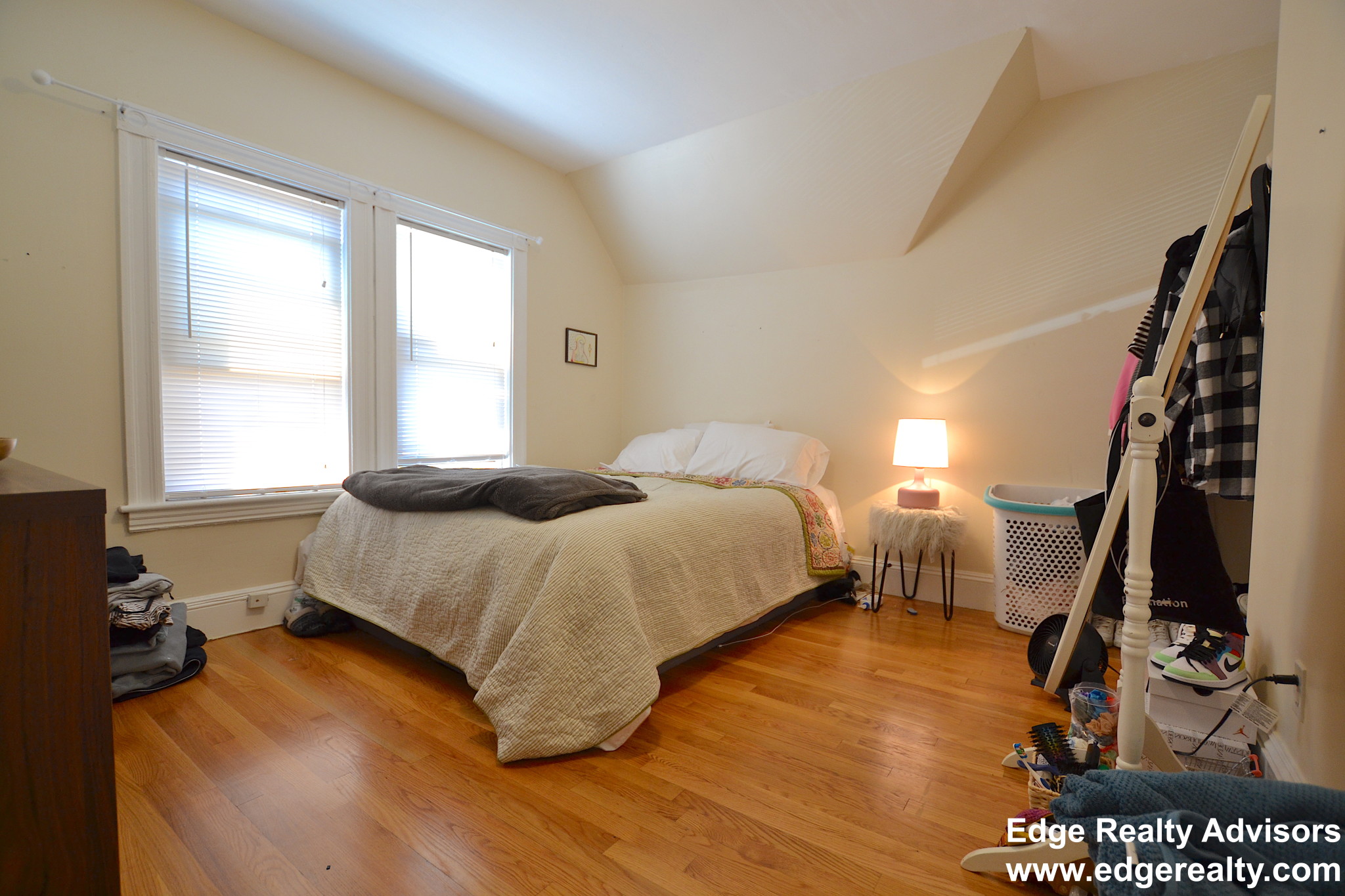 5 bed, 2 bath apartment for rent at 29 Etna St Unit 2, Brighton — photo 9 of 15