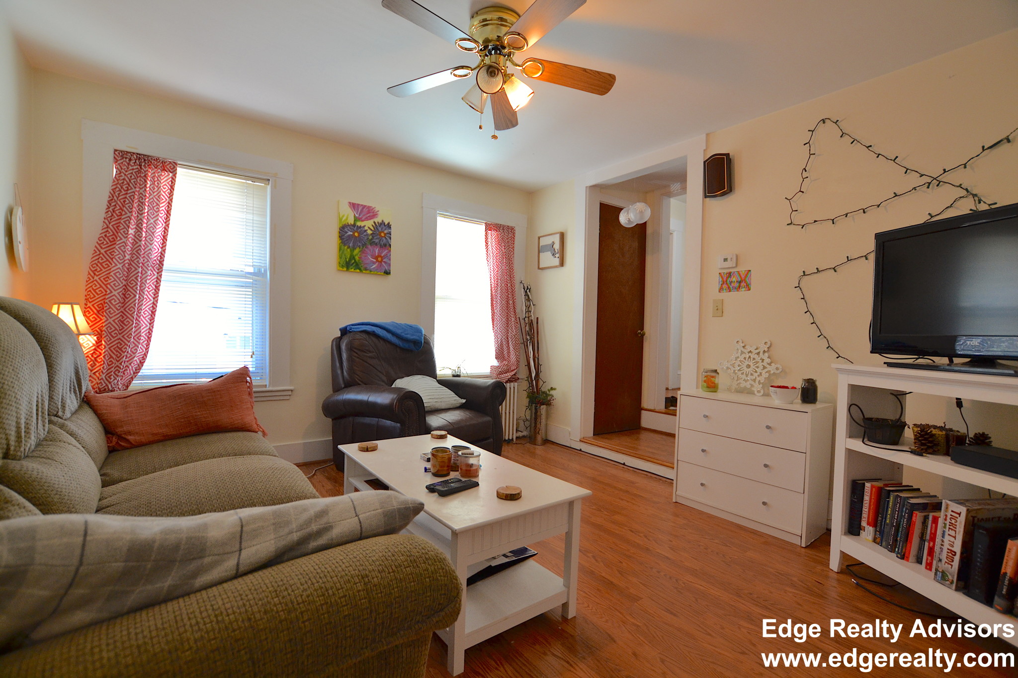 3 bed, 1 bath apartment for rent at 40 Shepard St, Brighton — photo 4 of 10