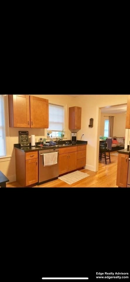 3 bed, 1 bath apartment for rent at 84 Brooks St Unit 1, Brighton — photo 1 of 7