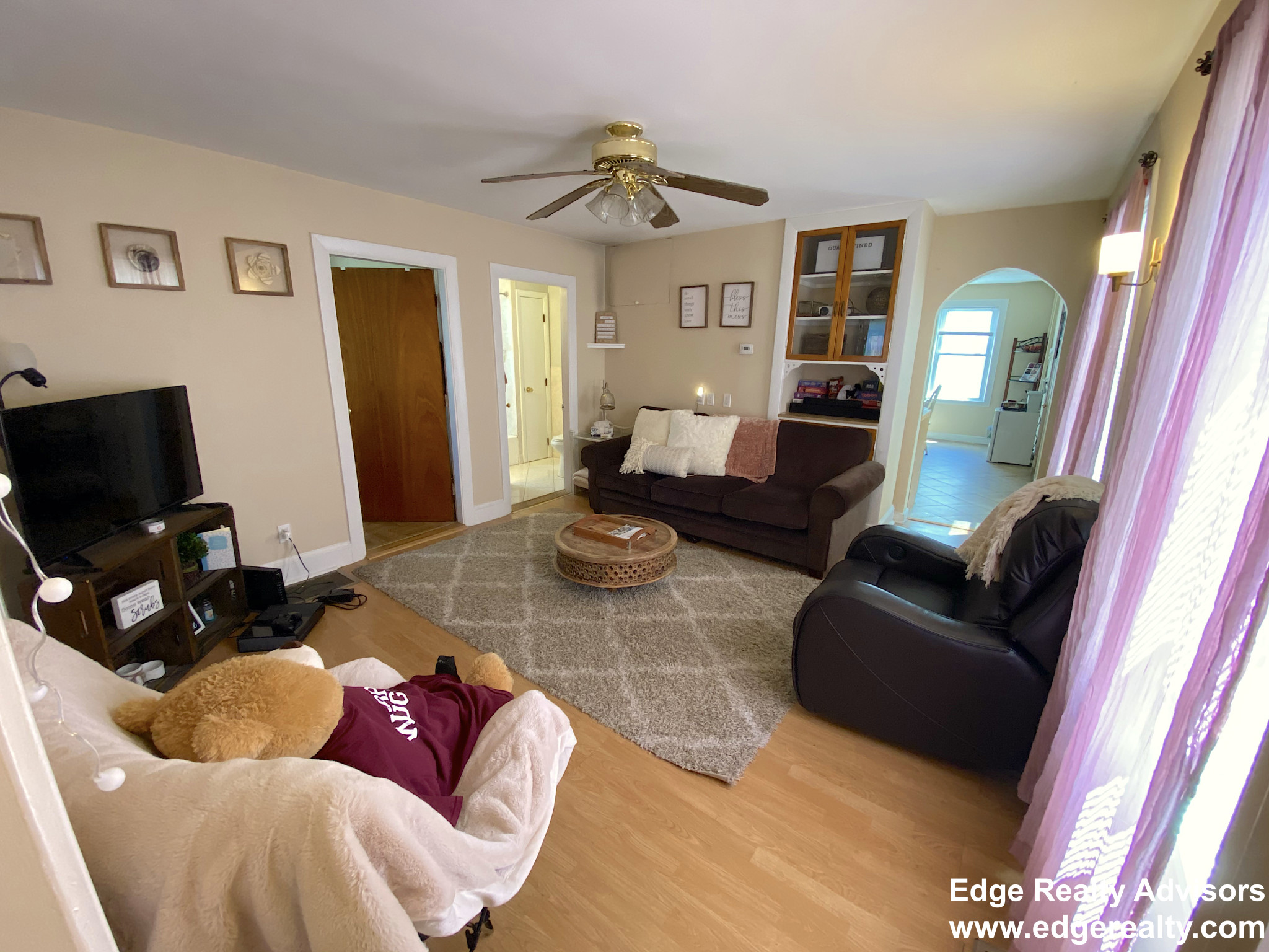 3 bed, 1 bath apartment for rent at 46 Shepard St Unit 1, Brighton — photo 2 of 14