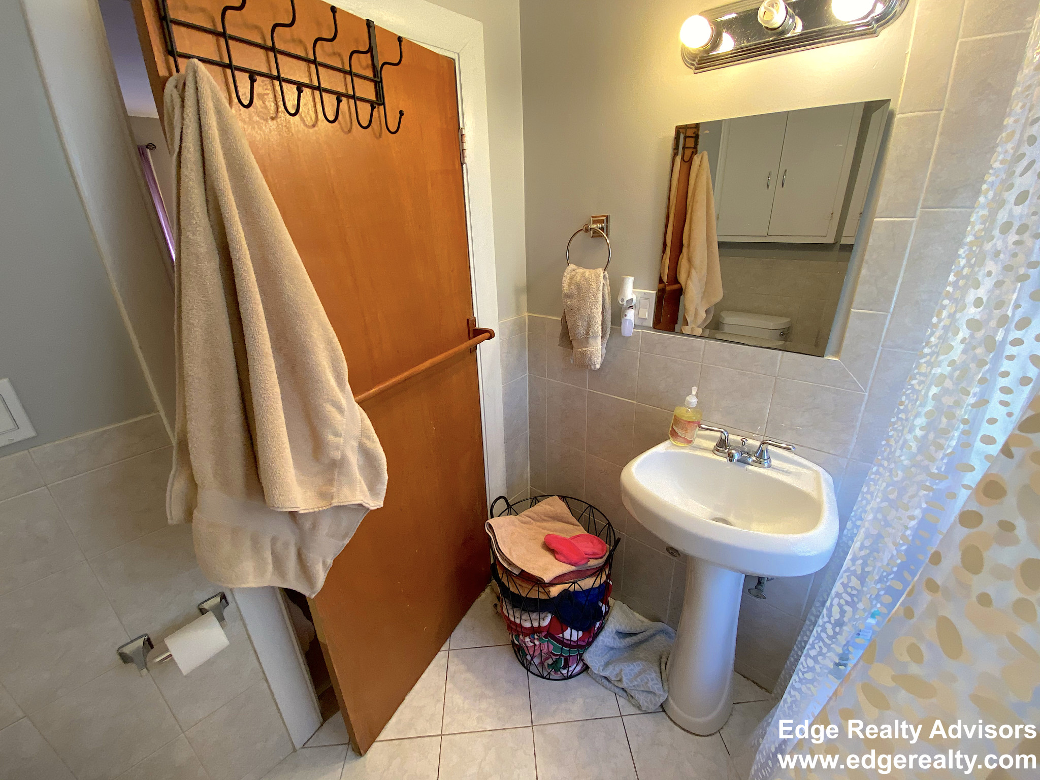 3 bed, 1 bath apartment for rent at 46 Shepard St Unit 1, Brighton — photo 11 of 14