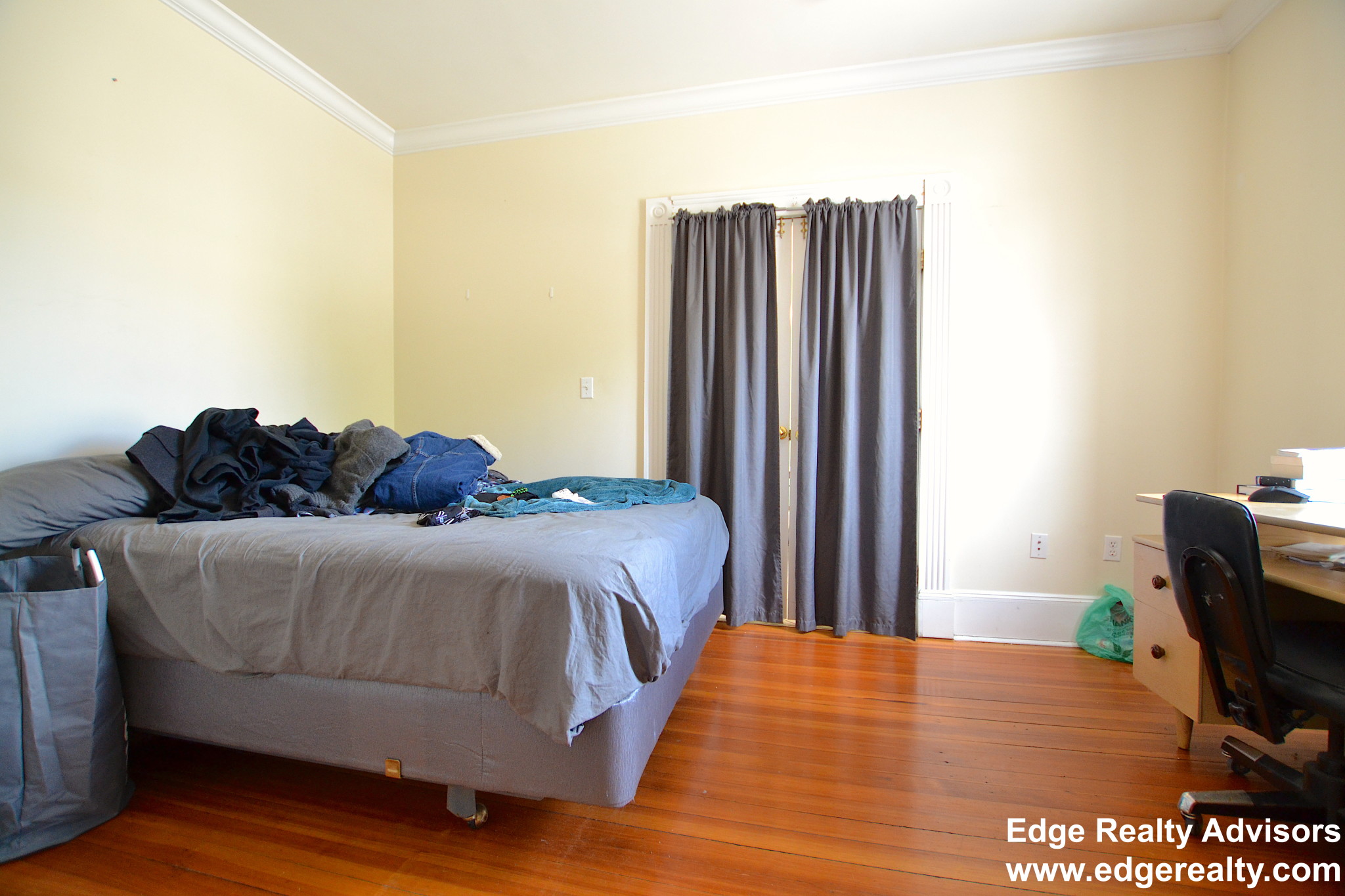 4 bed, 2 bath apartment for rent at 12 Sutherland Rd Unit 2, Brighton — photo 9 of 12