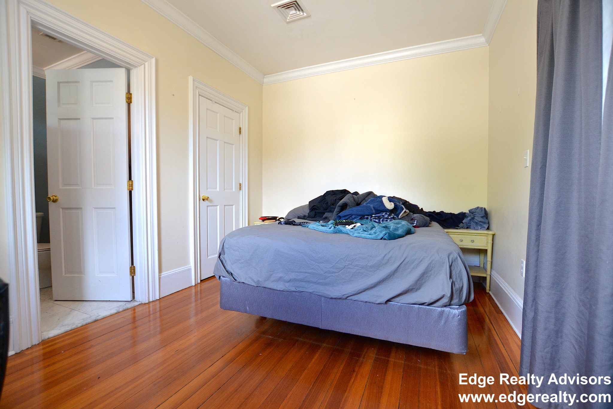 4 bed, 2 bath apartment for rent at 12 Sutherland Rd Unit 2, Brighton — photo 10 of 12