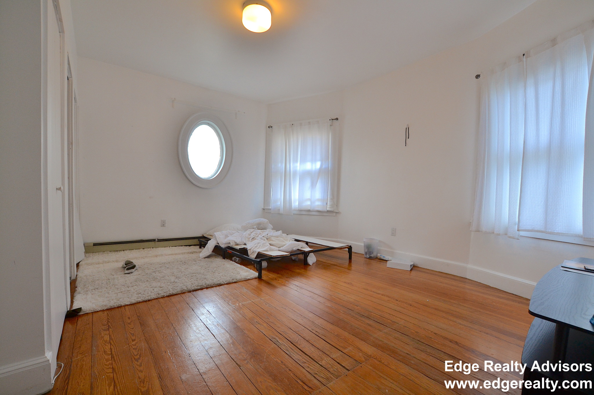 857 Washington St, Brookline Hills