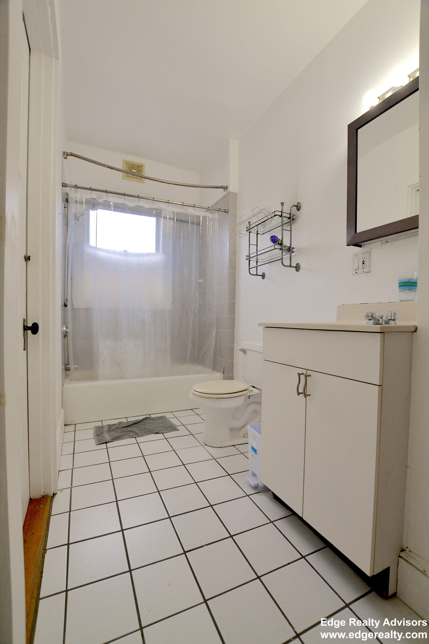 857 Washington St, Brookline Hills