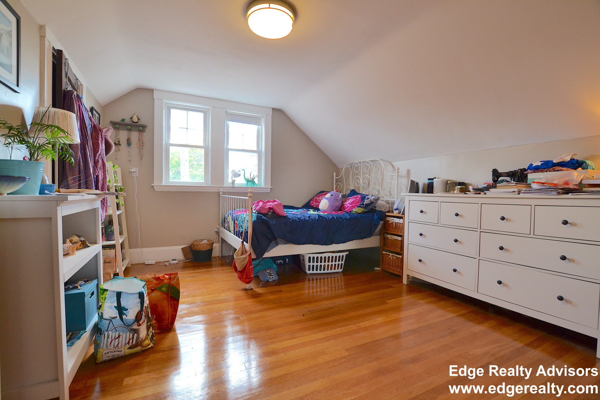 12 South Crescent Circuit, Brighton