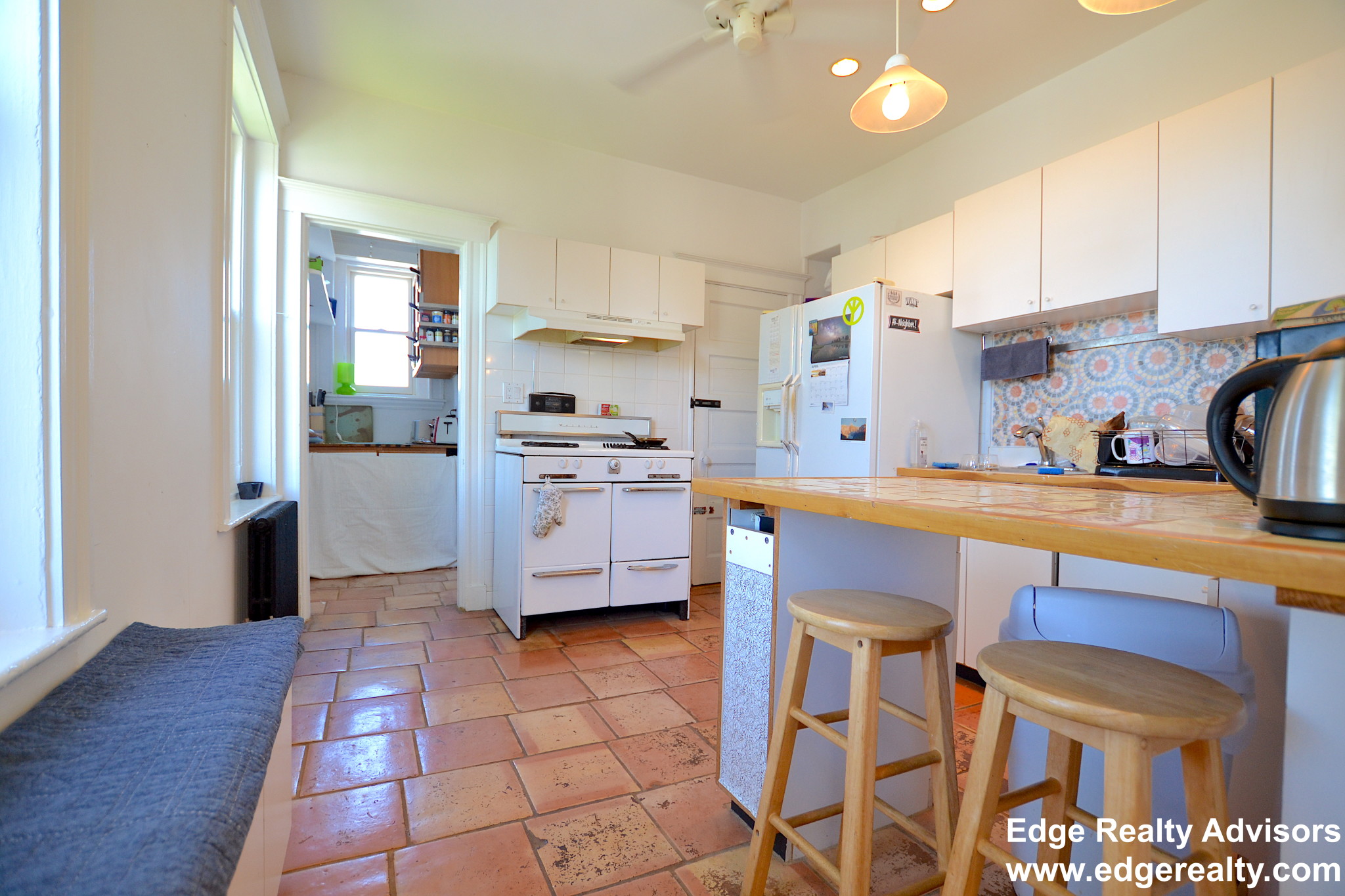 3 bed, 1.5 bath apartment for rent at 27 Royal St Unit 7, Allston — photo 4 of 12
