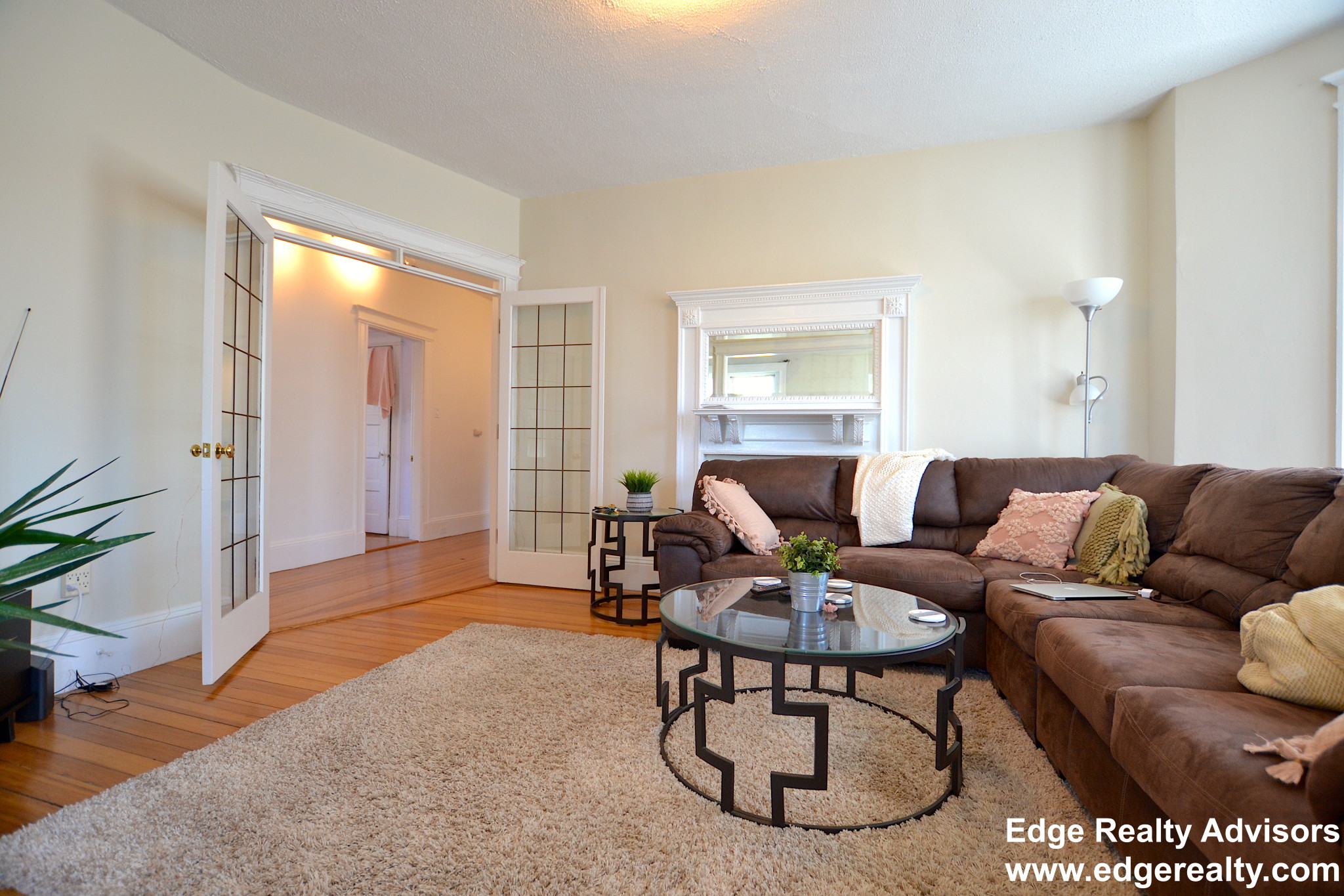 3 bed, 1.5 bath apartment for rent at 27 Royal St Unit 7, Allston — photo 1 of 12