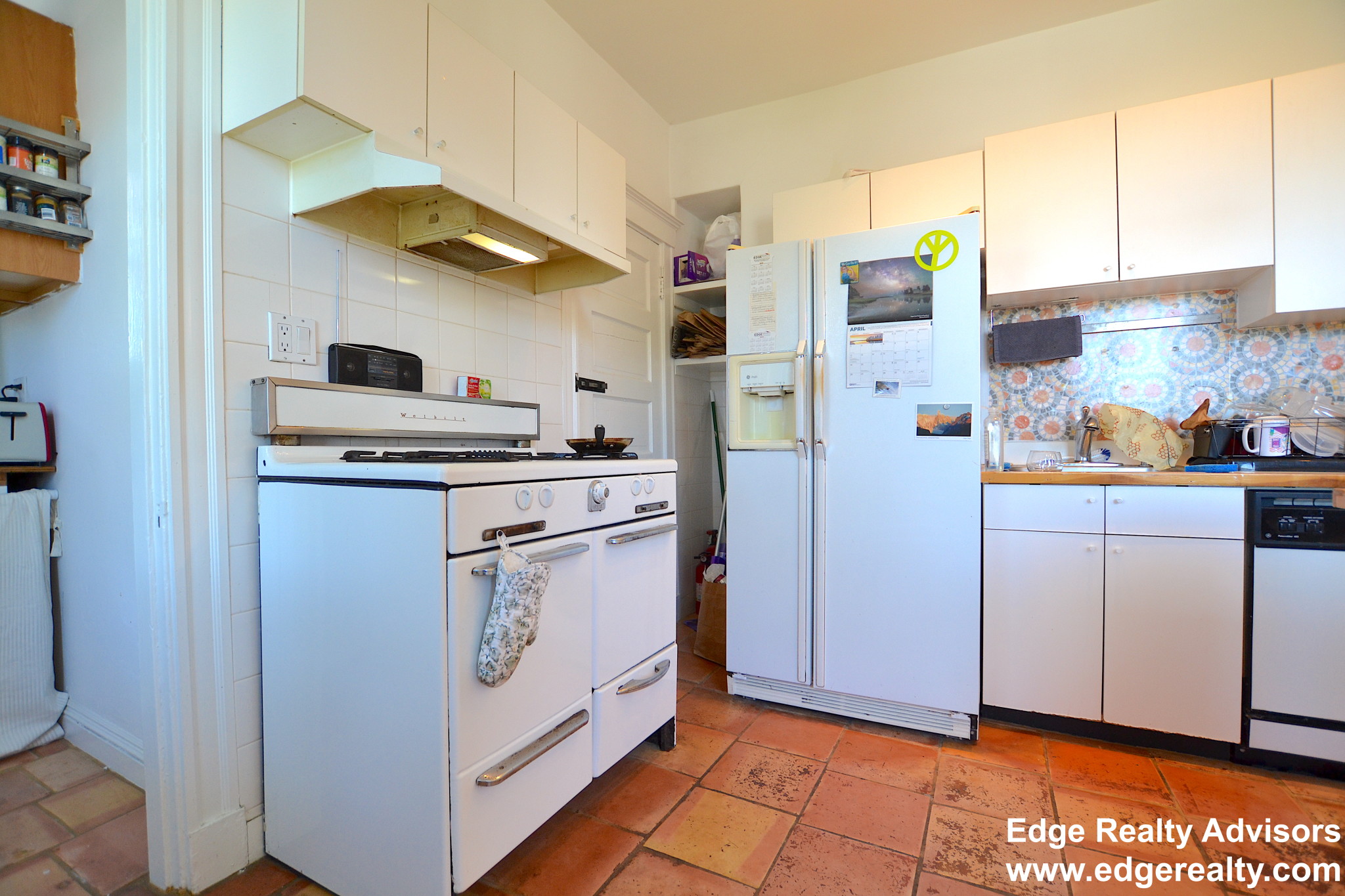 3 bed, 1.5 bath apartment for rent at 27 Royal St Unit 7, Allston — photo 6 of 12