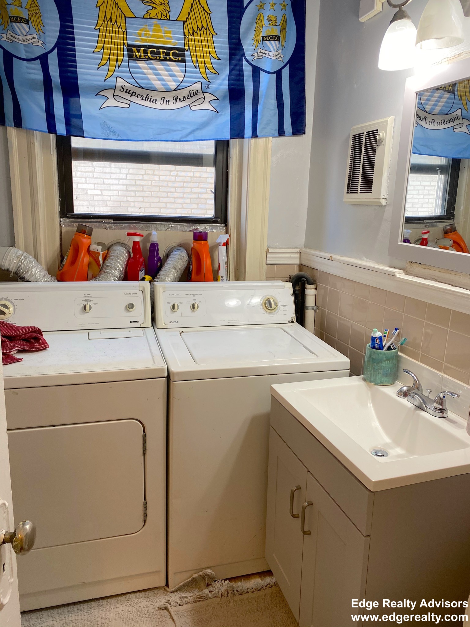 4 bed, 2 bath apartment for rent at 1667 Commonwealth Ave Unit 5, Brighton — photo 7 of 8