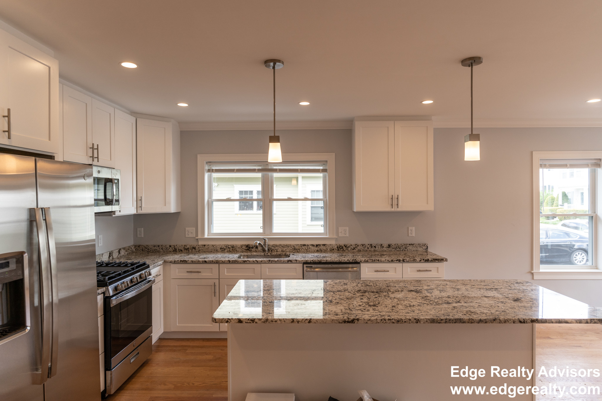 5 bed, 3 bath apartment for rent at 28 Bothwell Rd Unit 2, Brighton — photo 1 of 12