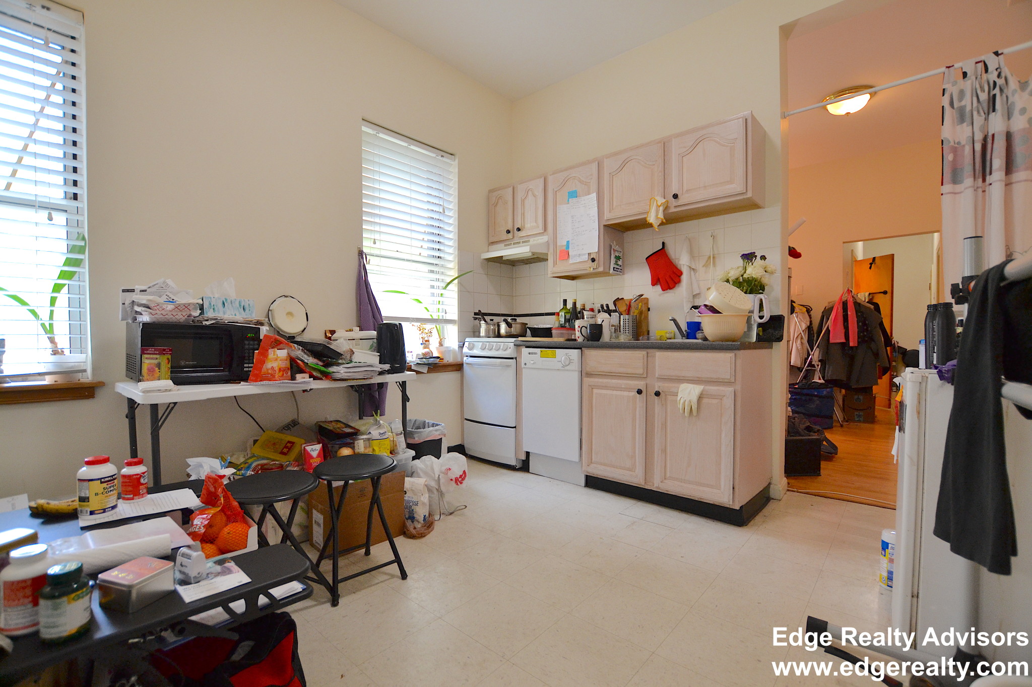 Studio bed, 1 bath apartment for rent at 216 Chestnut Hill Ave Unit 4, Brighton