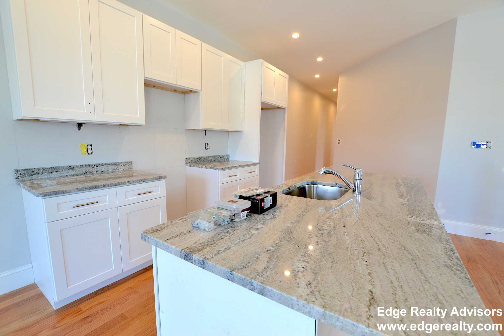 8 Islington St, Allston