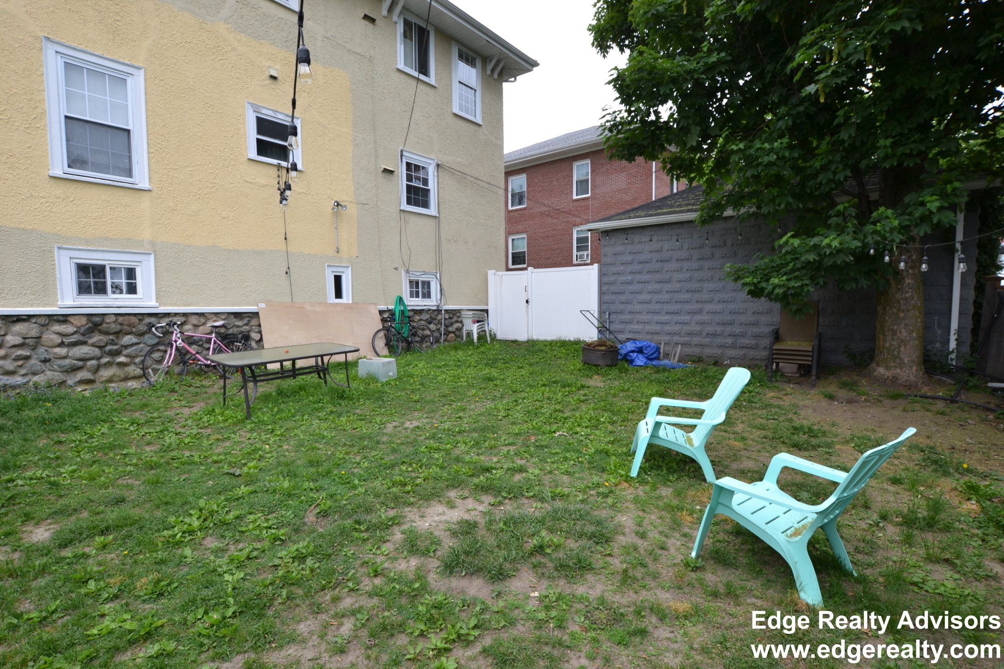 5 bed, 2 bath apartment for rent at 703 Washington St Unit 2, Brighton — photo 14 of 15