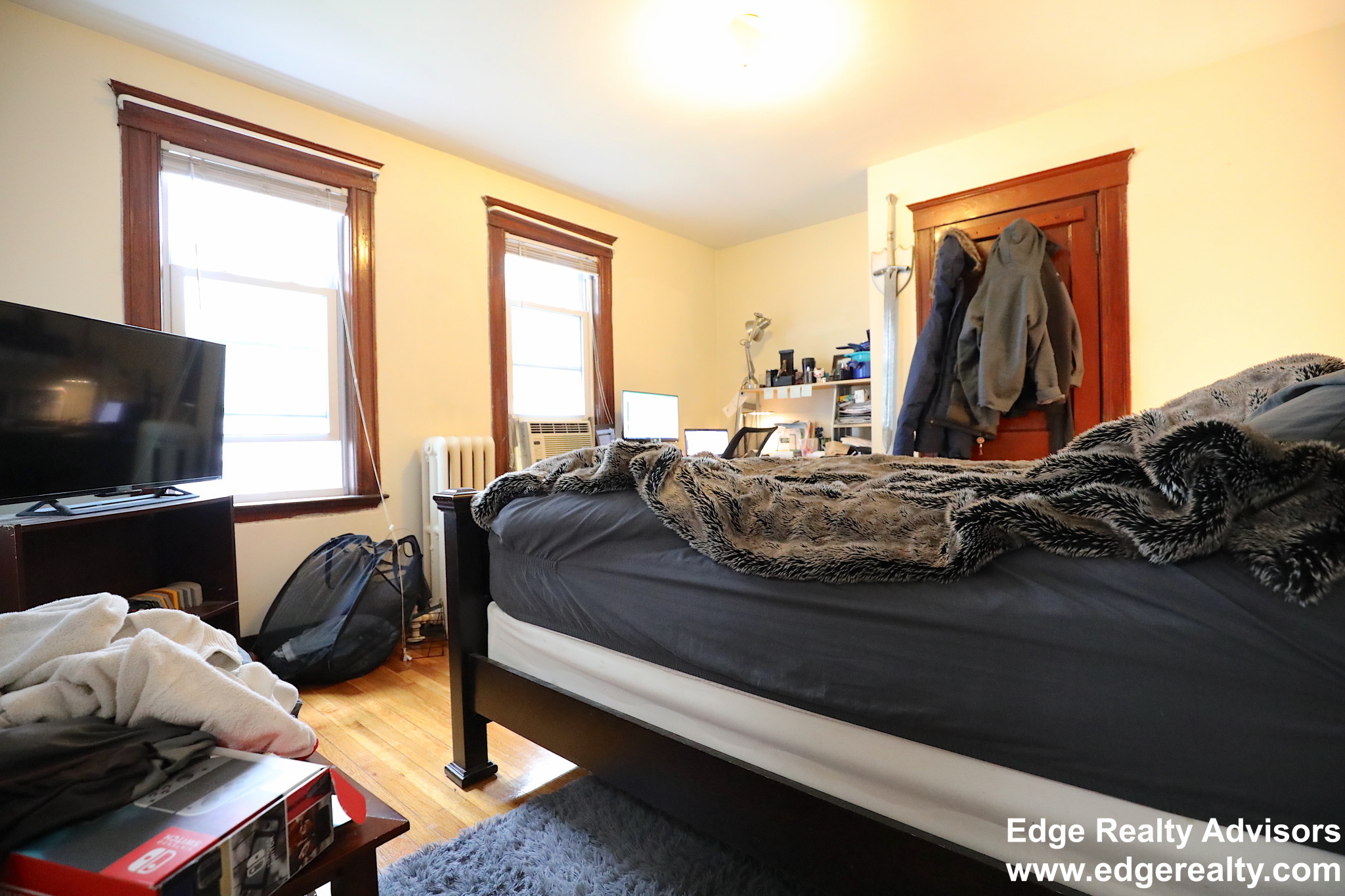 3 bed, 1 bath apartment for rent at 114 Nonantum St, Brighton — photo 8 of 11