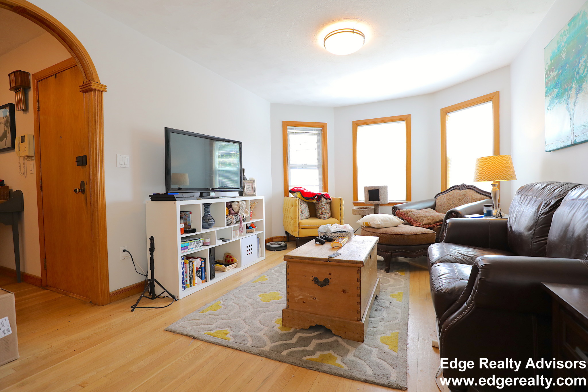 3 bed, 1 bath apartment for rent at 25 Claymoss Rd Unit 2, Brighton — photo 4 of 13