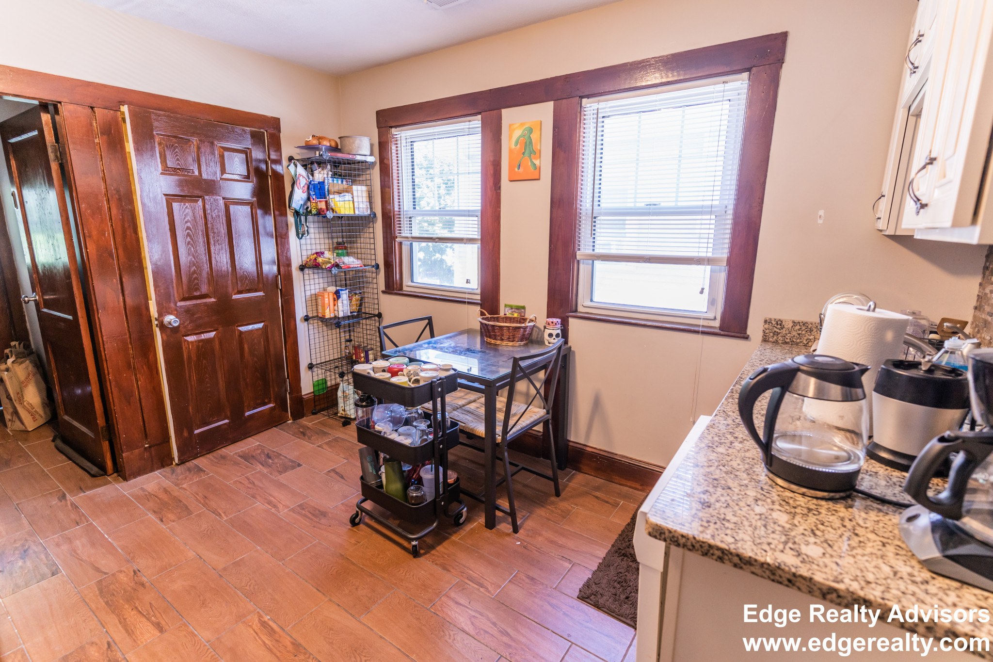 4 bed, 2 bath apartment for rent at 38 Parsons St, Brighton — photo 3 of 12