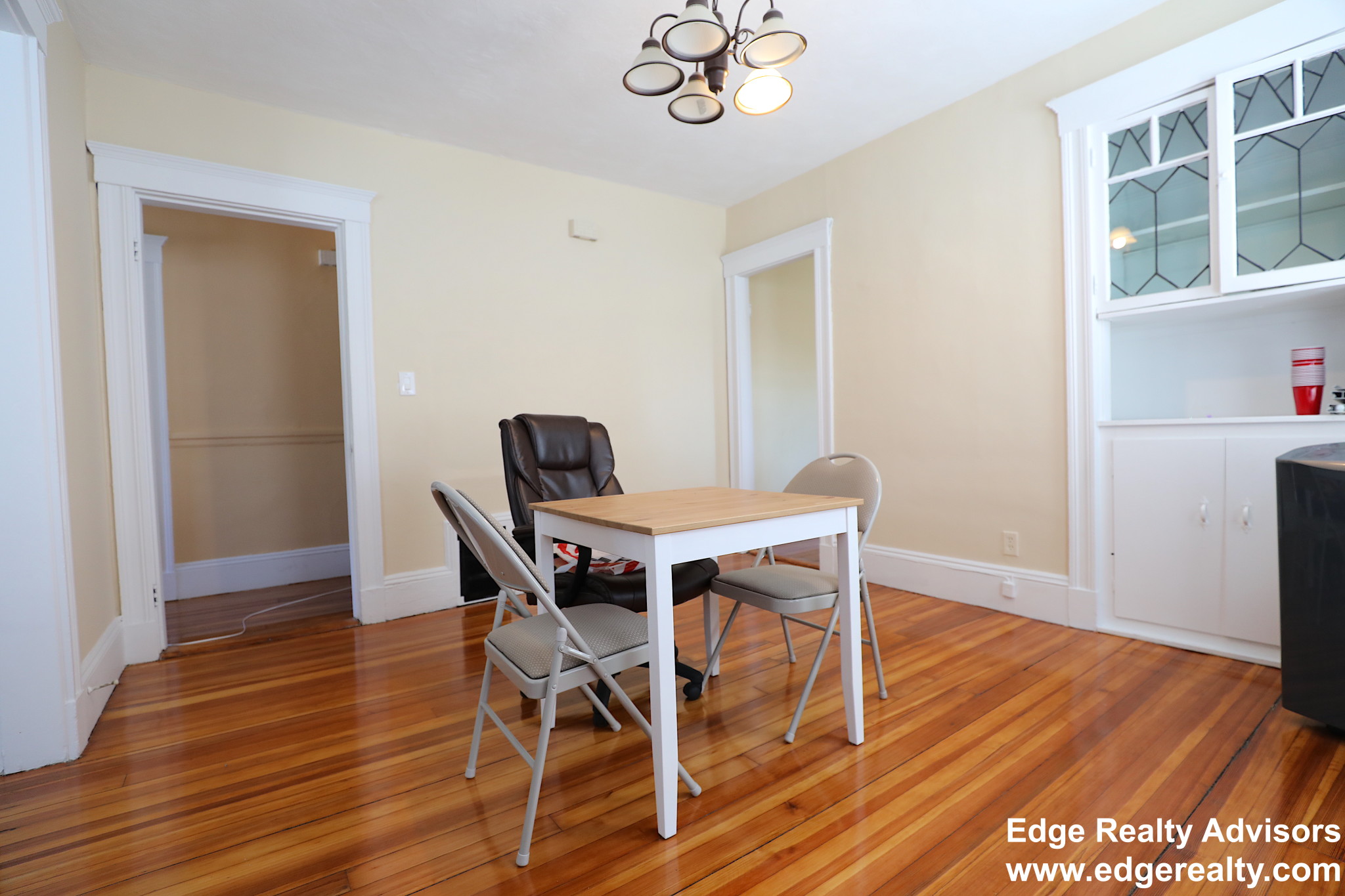 2 bed, 1 bath apartment for rent at 69 Montfern Ave Unit 3, Brighton — photo 6 of 9